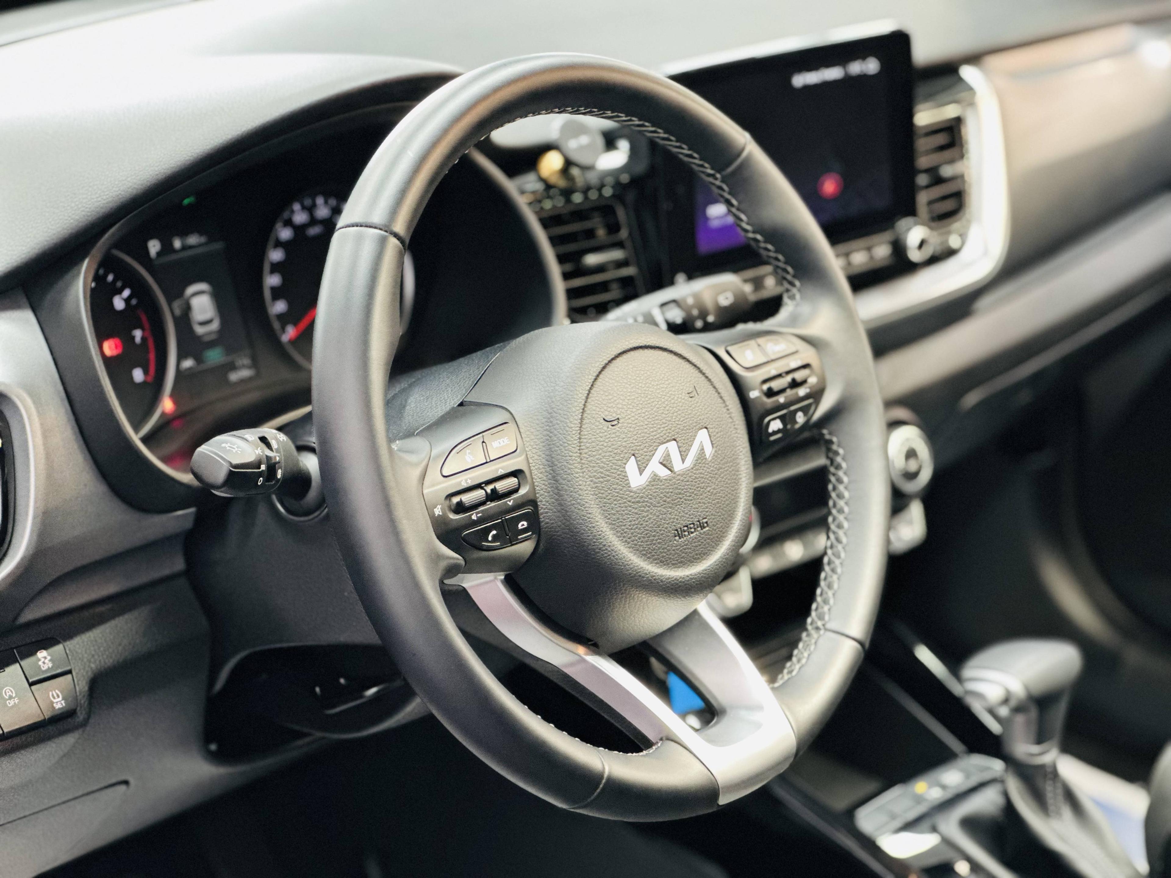 KIA STONIC