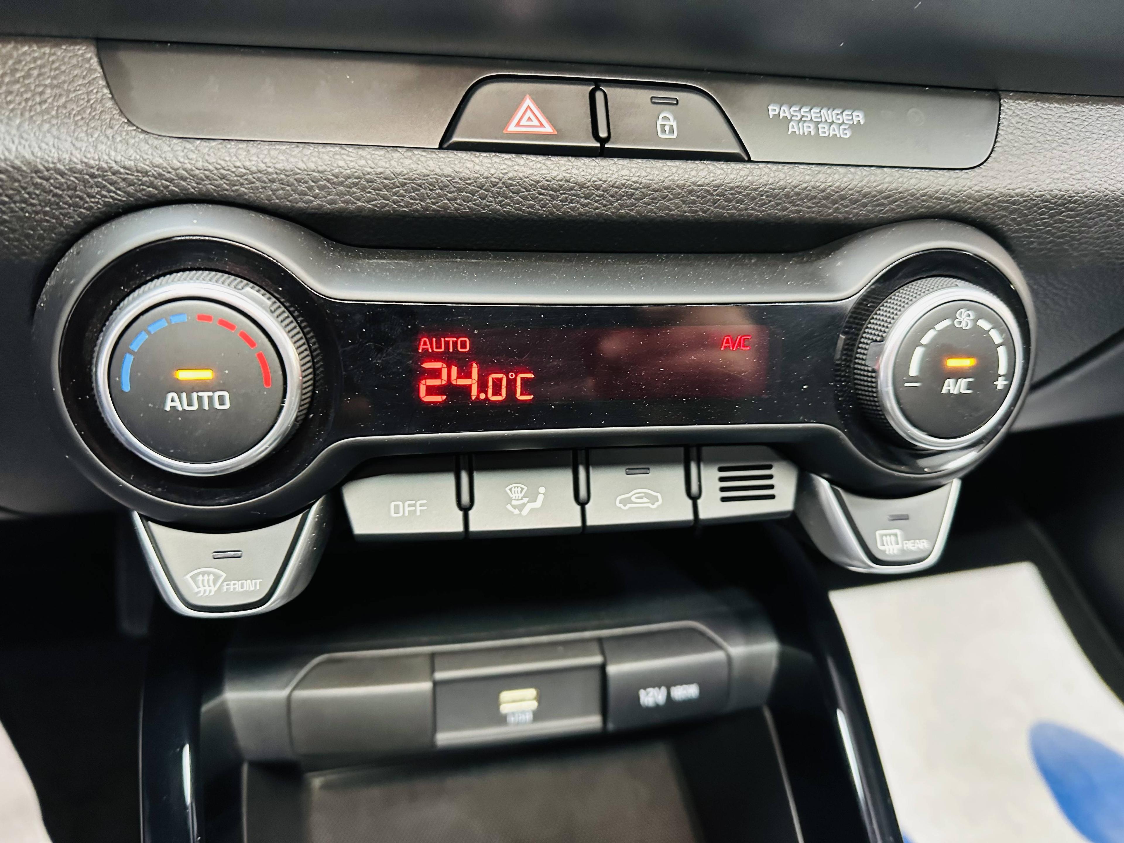 KIA STONIC