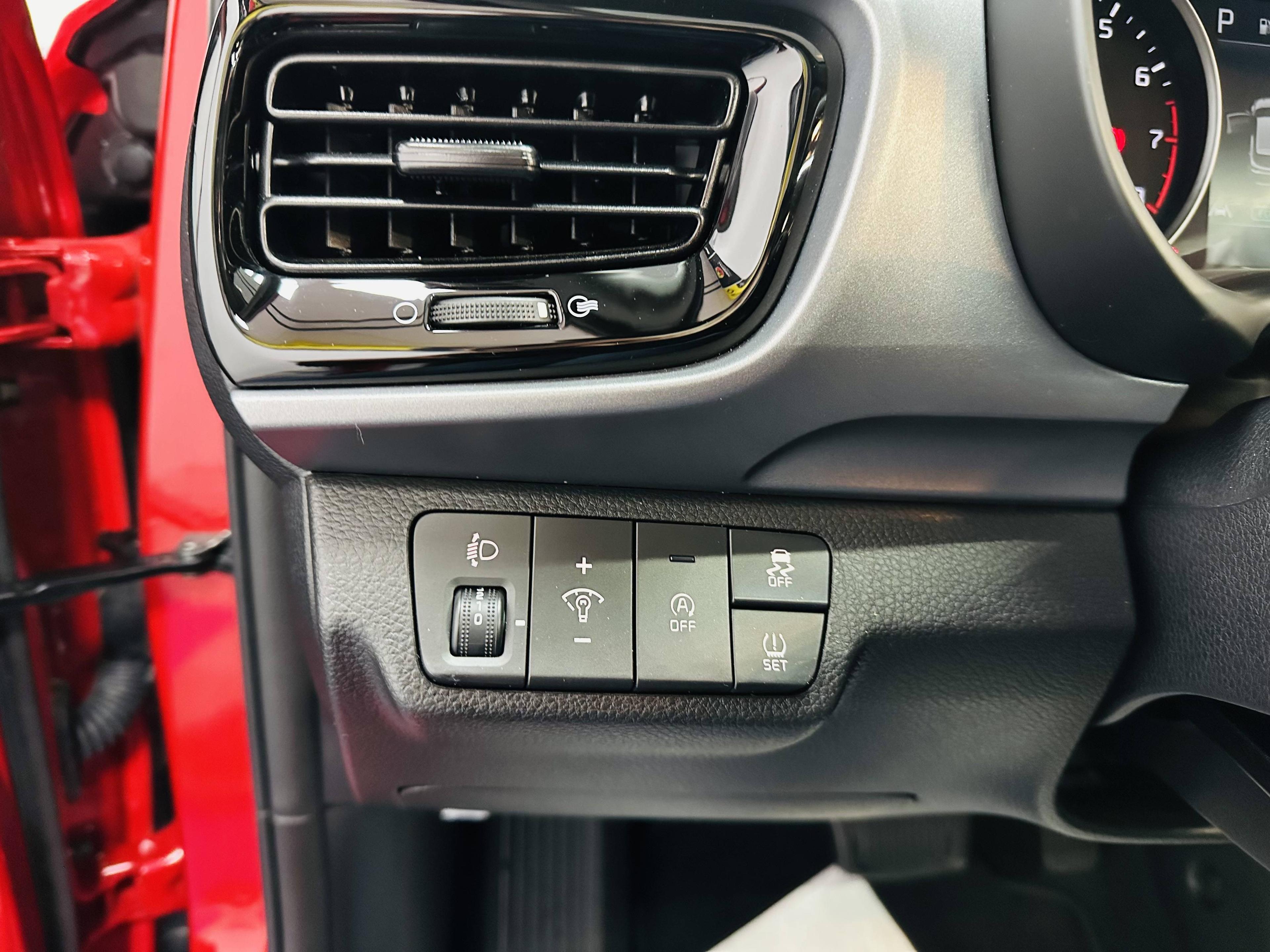 KIA STONIC
