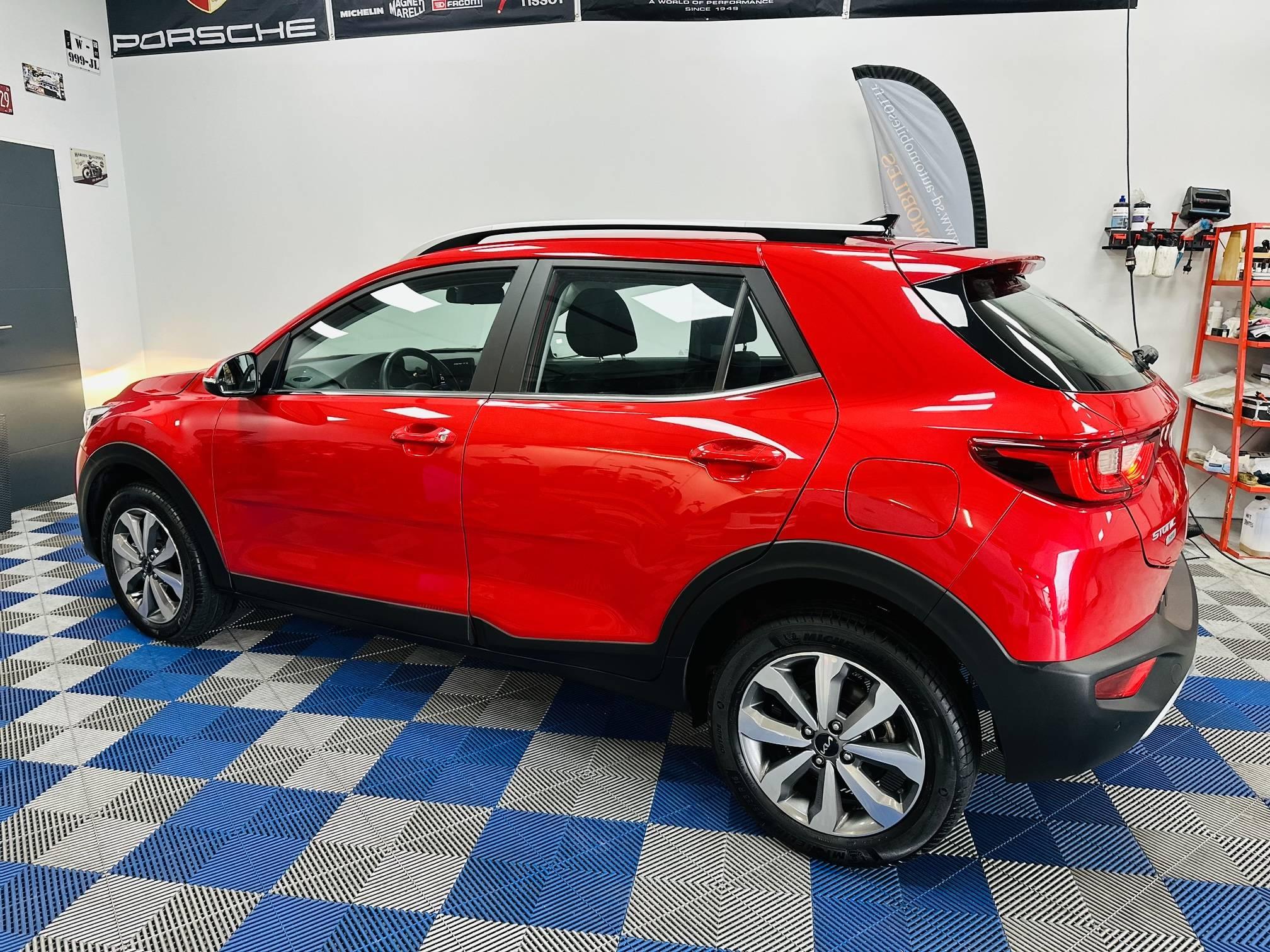KIA STONIC