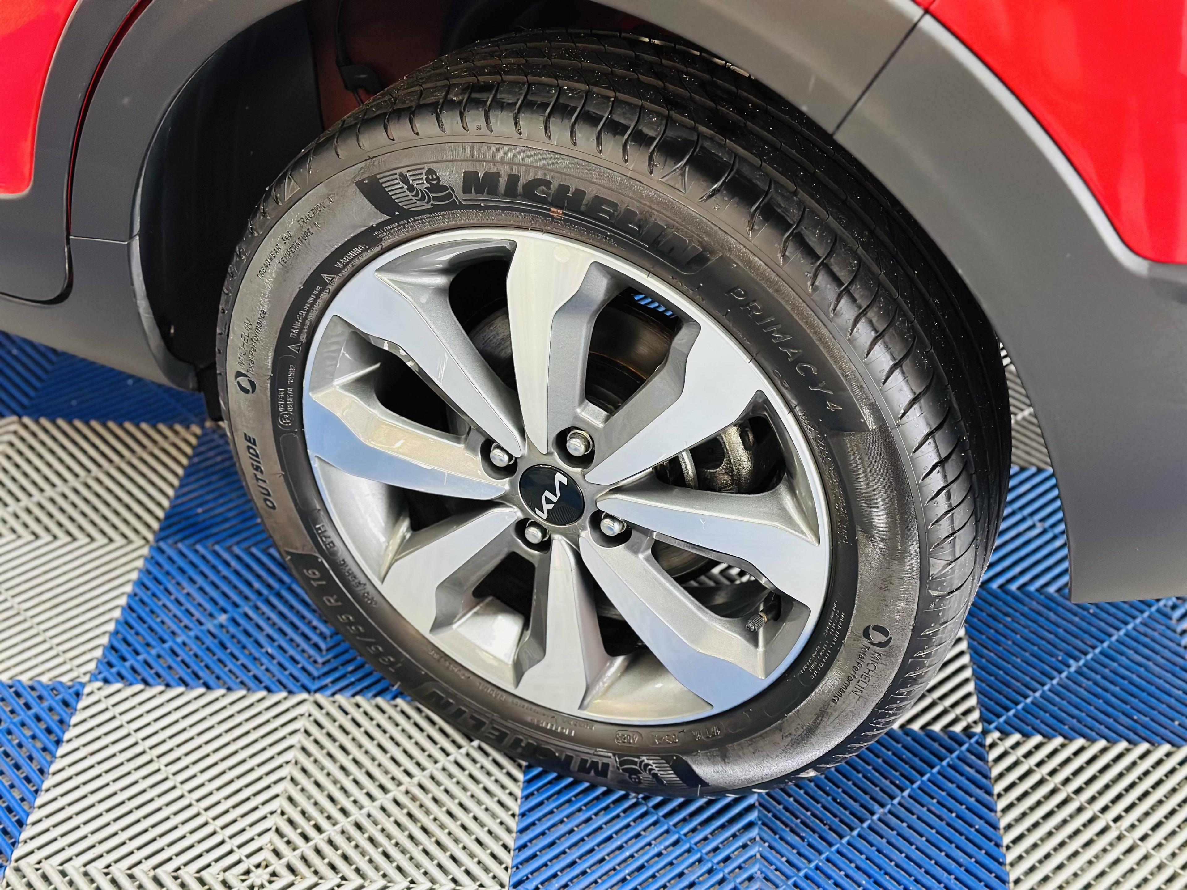 KIA STONIC