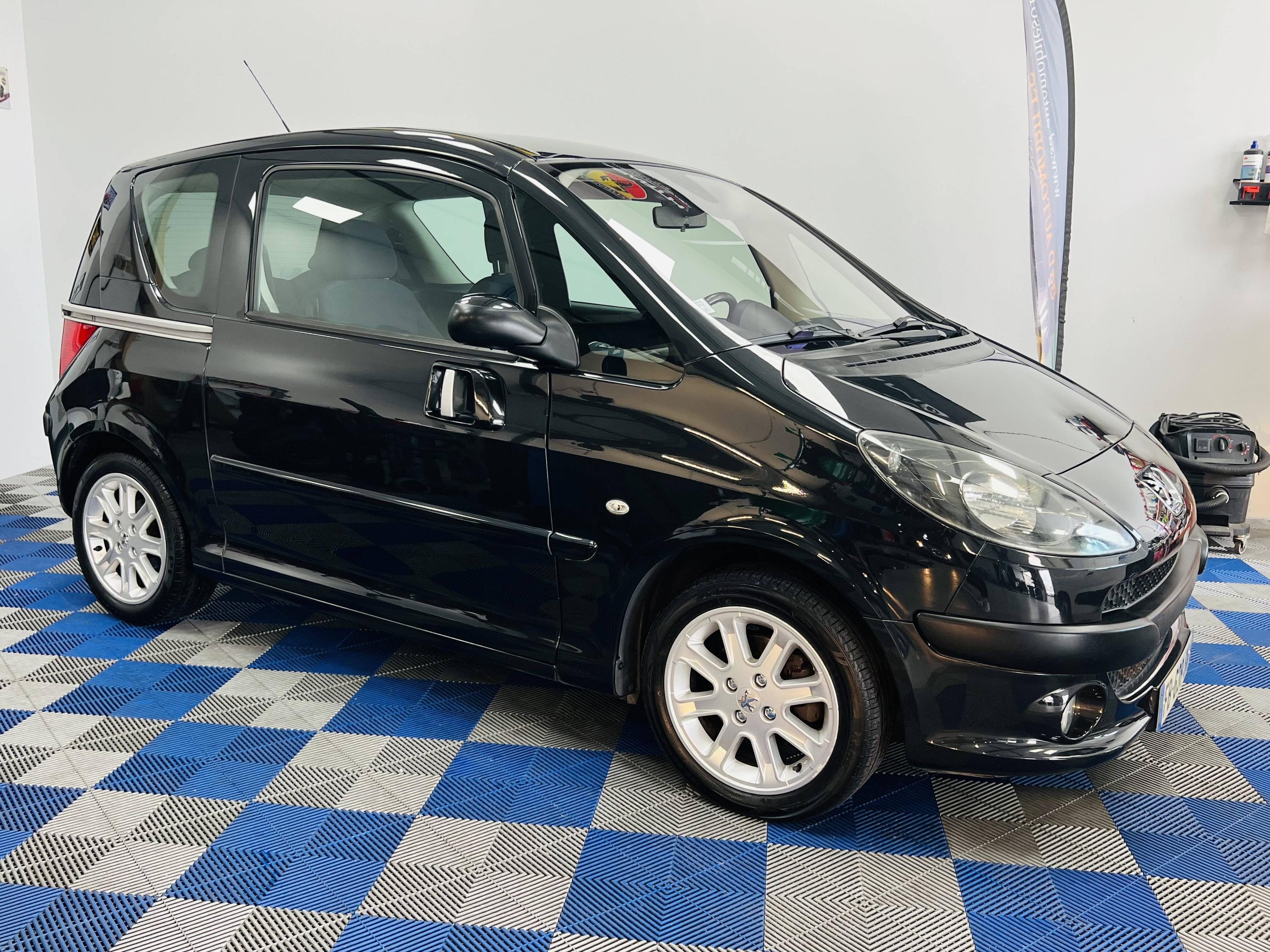 PEUGEOT 1007