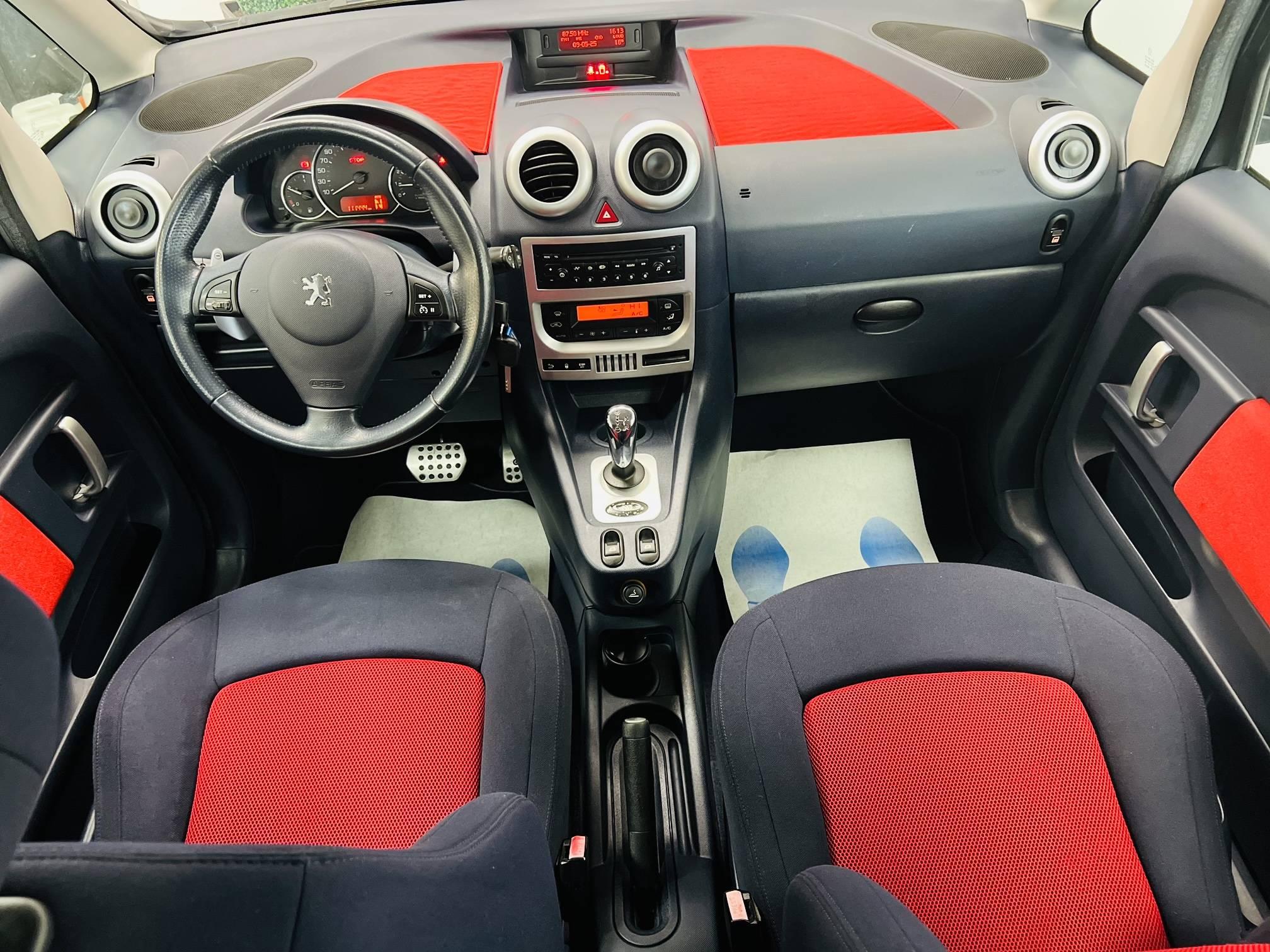 PEUGEOT 1007