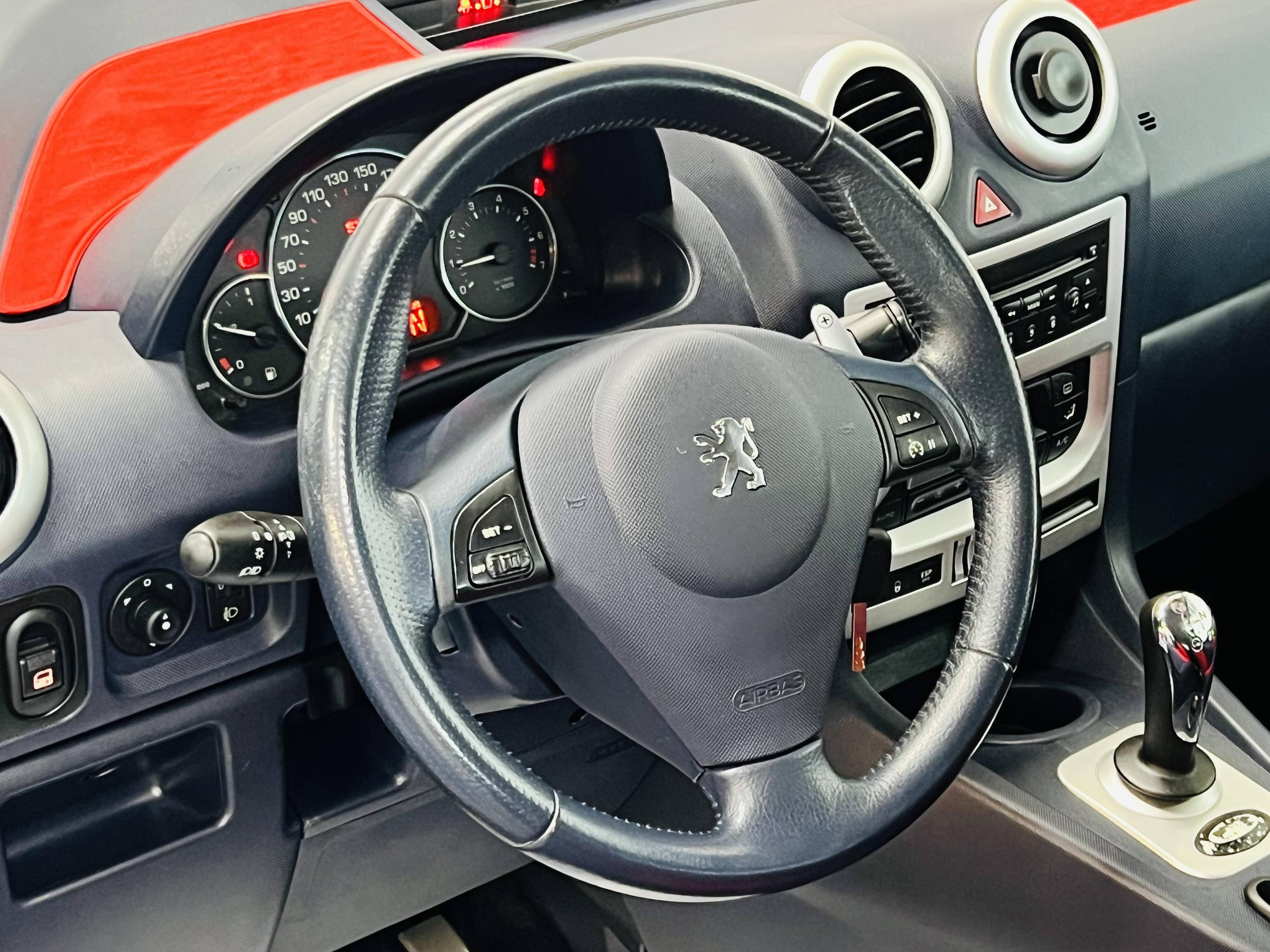 PEUGEOT 1007