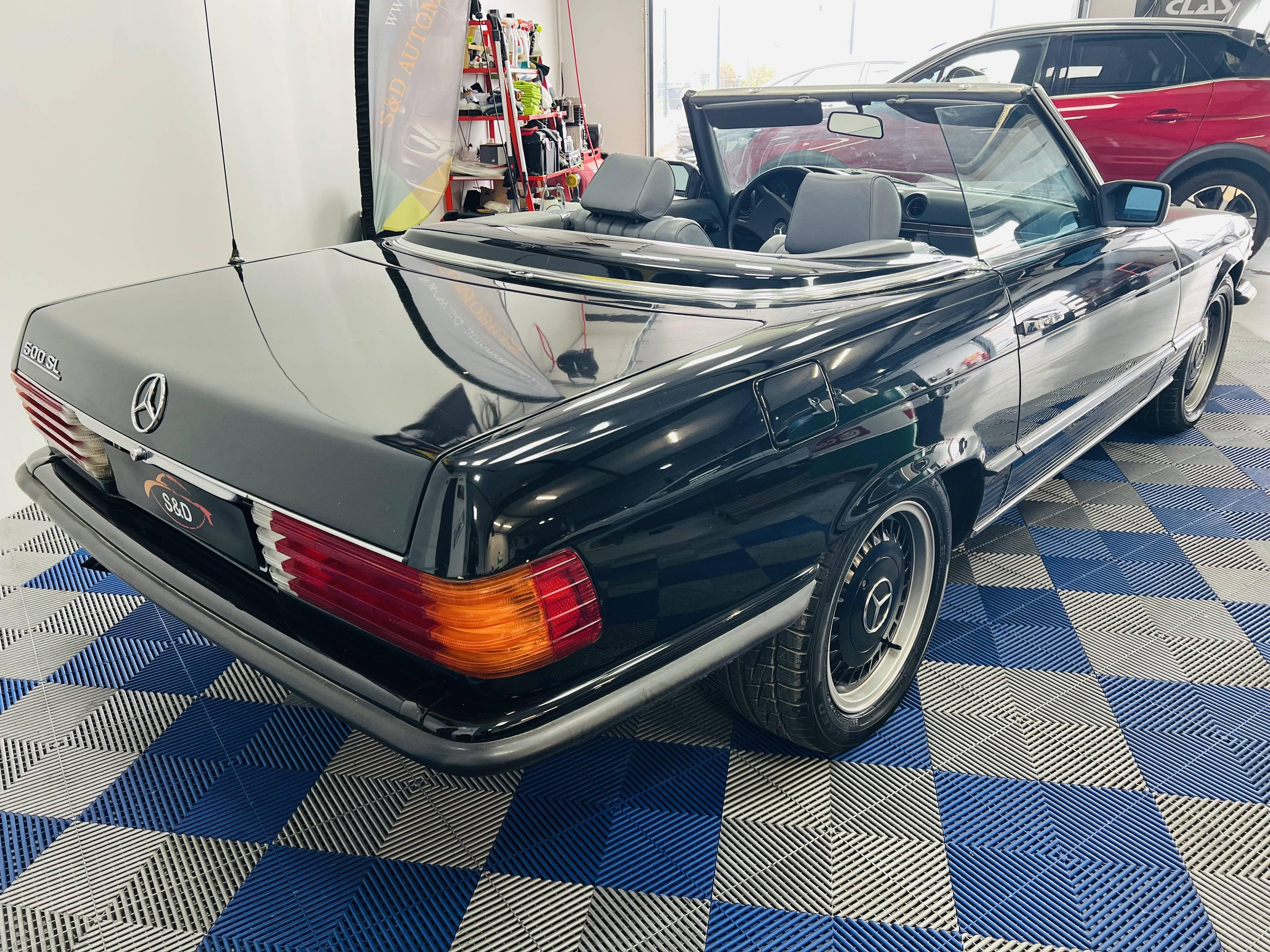 MERCEDES-BENZ 