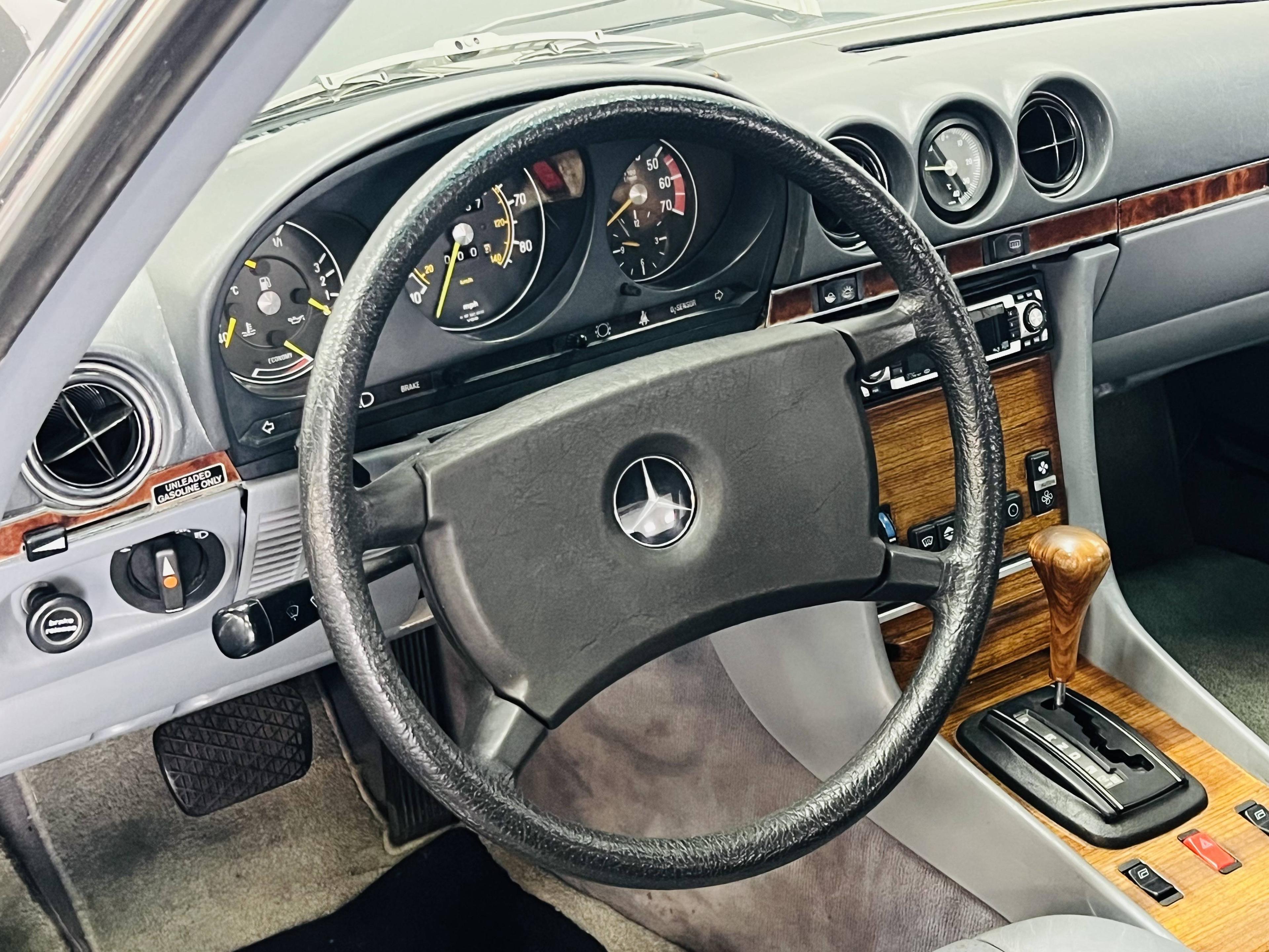 MERCEDES-BENZ 