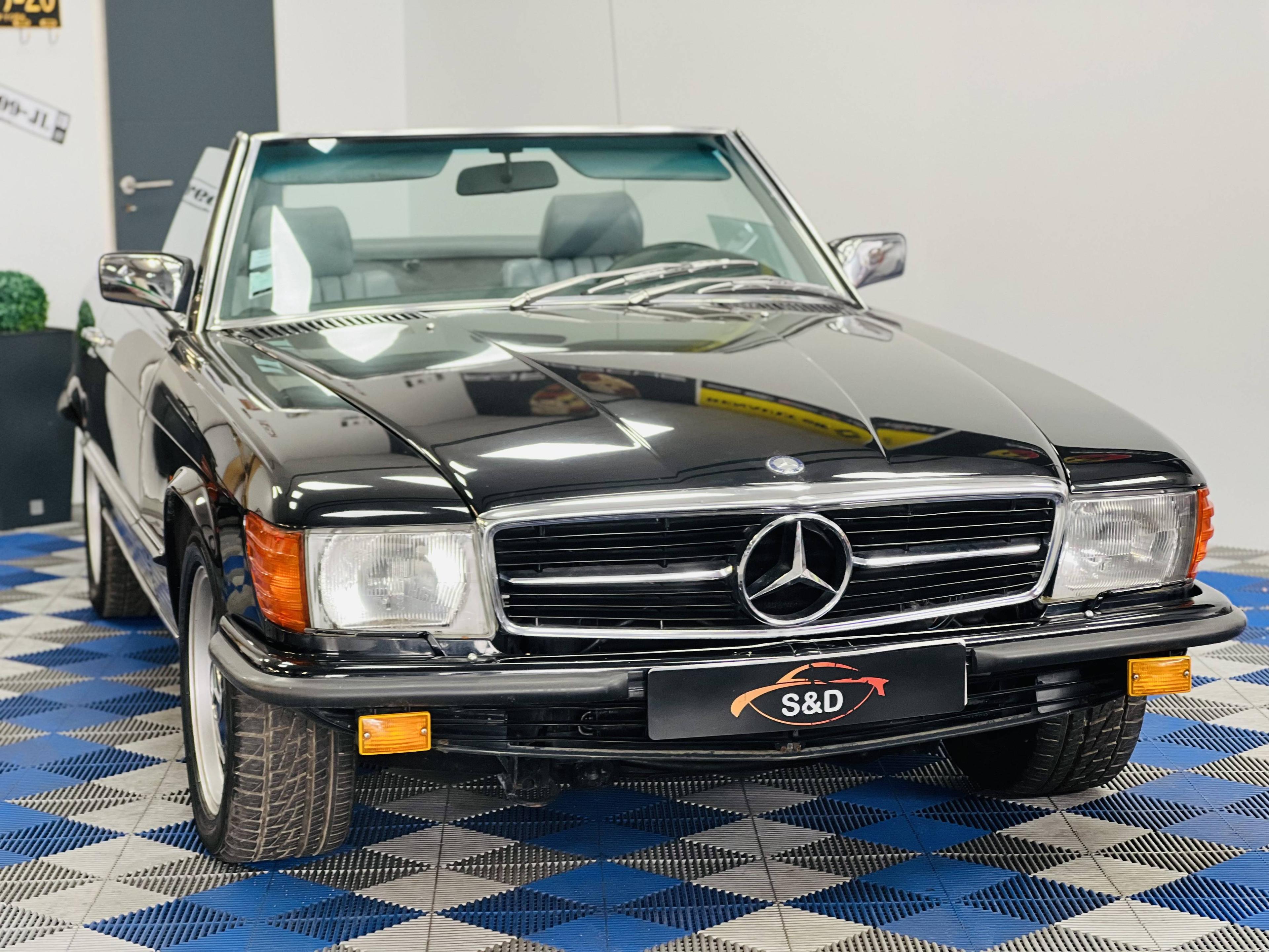 MERCEDES-BENZ 
