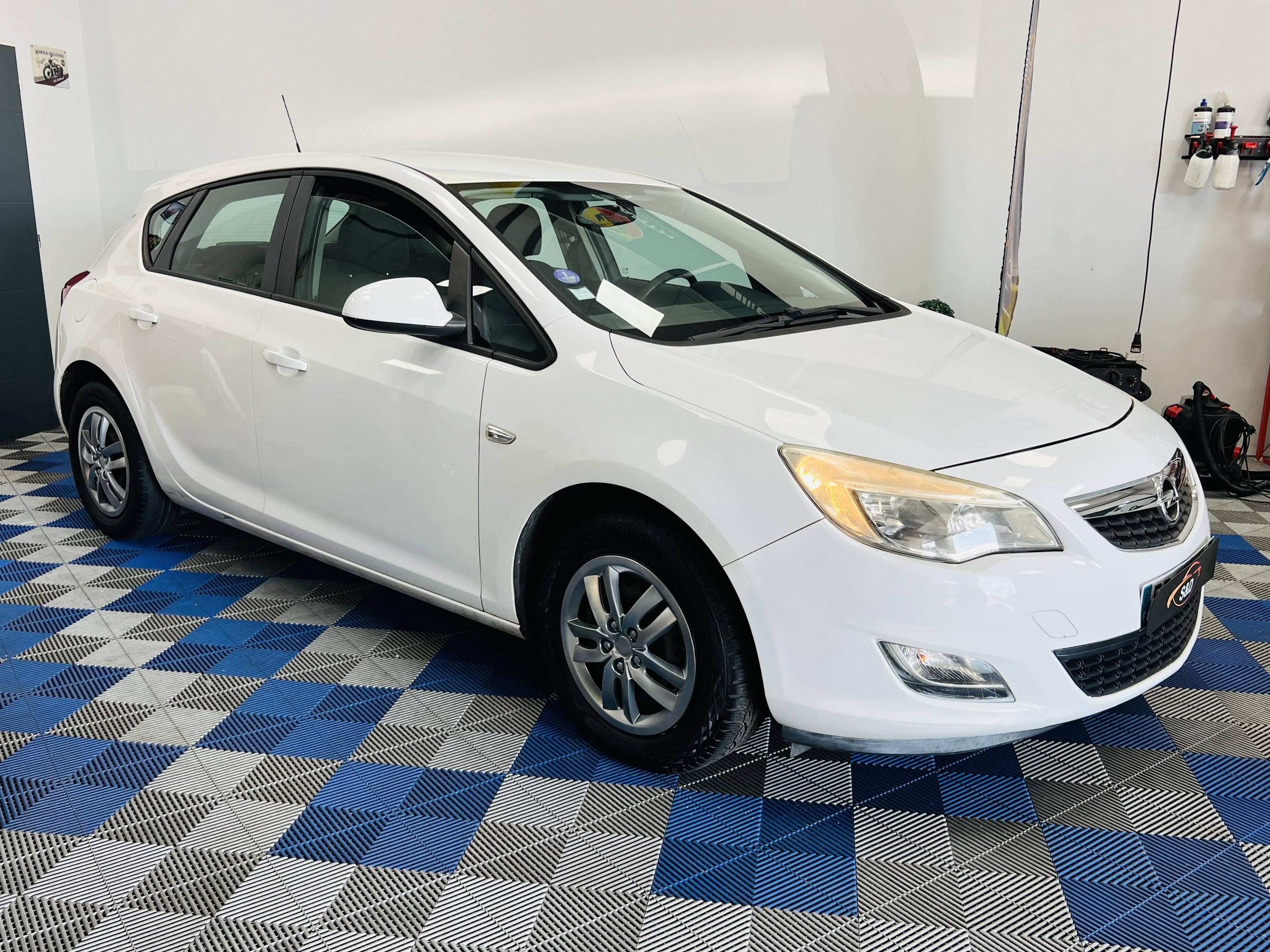 OPEL ASTRA