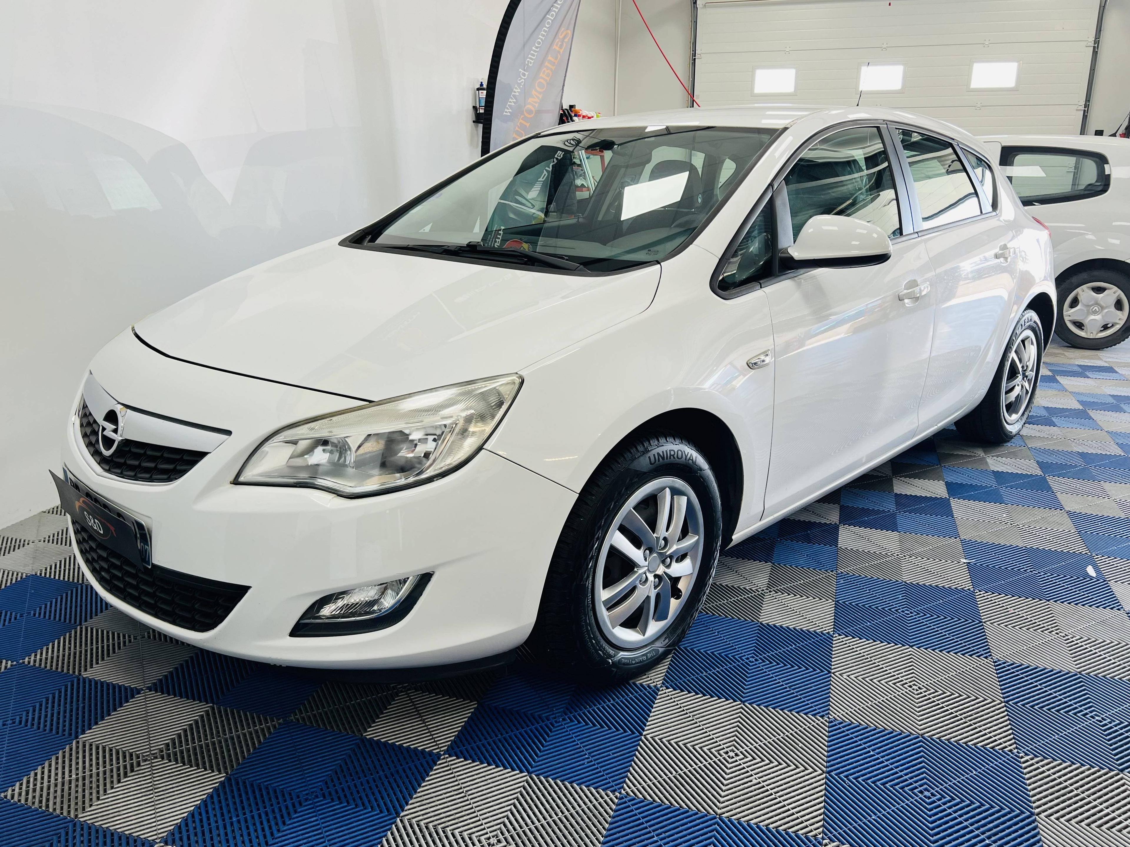OPEL ASTRA