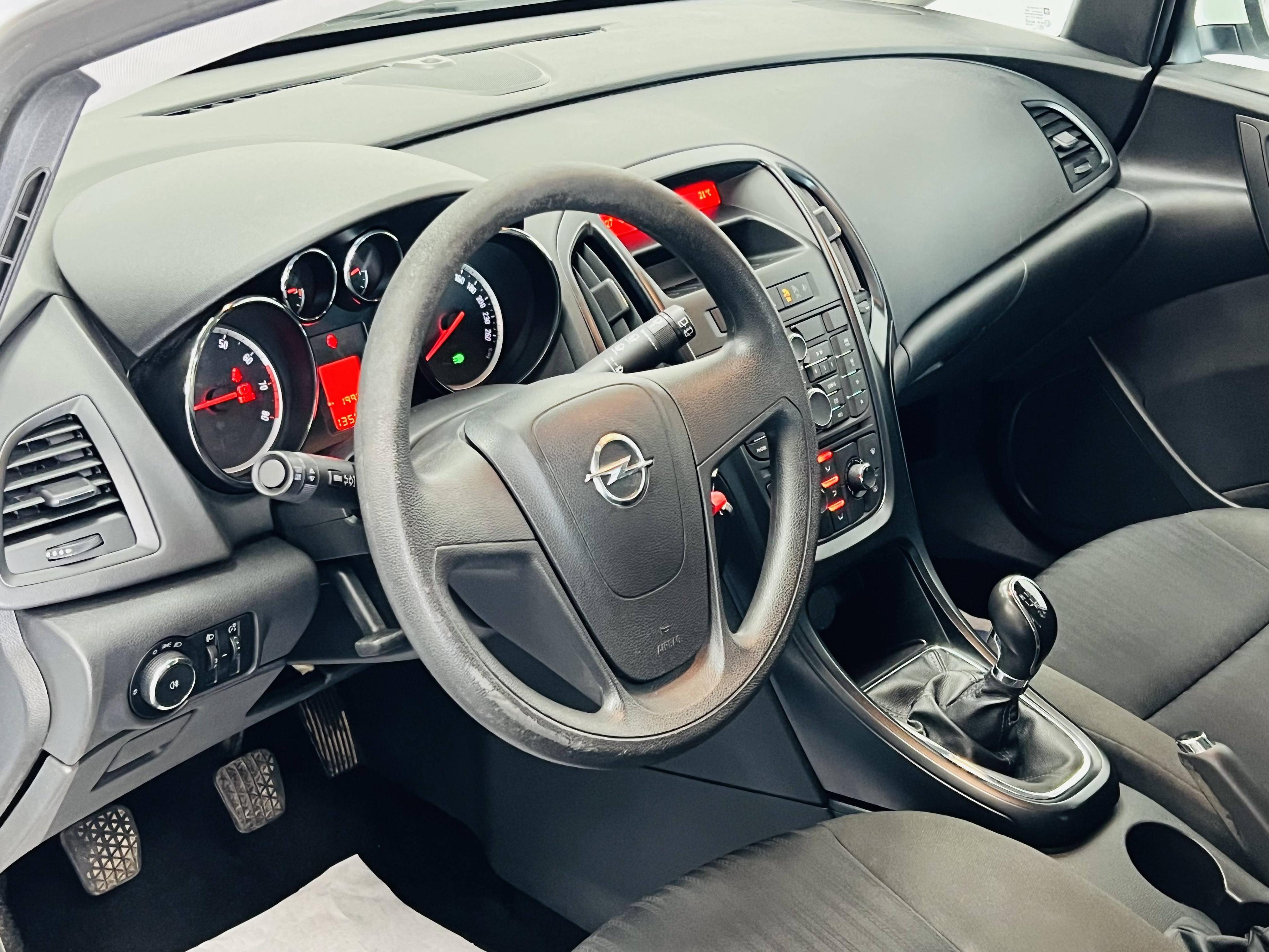 OPEL ASTRA