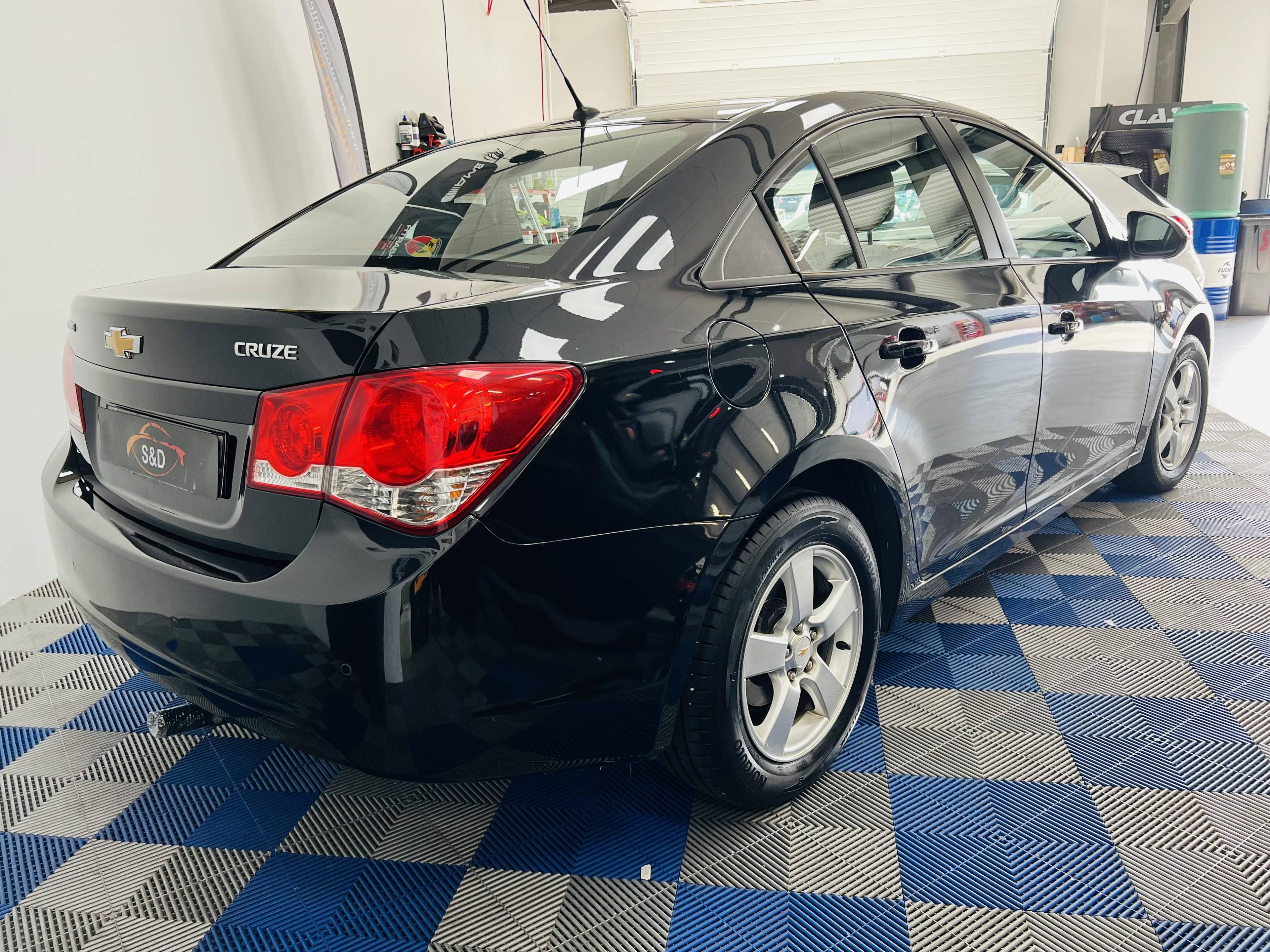 CHEVROLET CRUZE