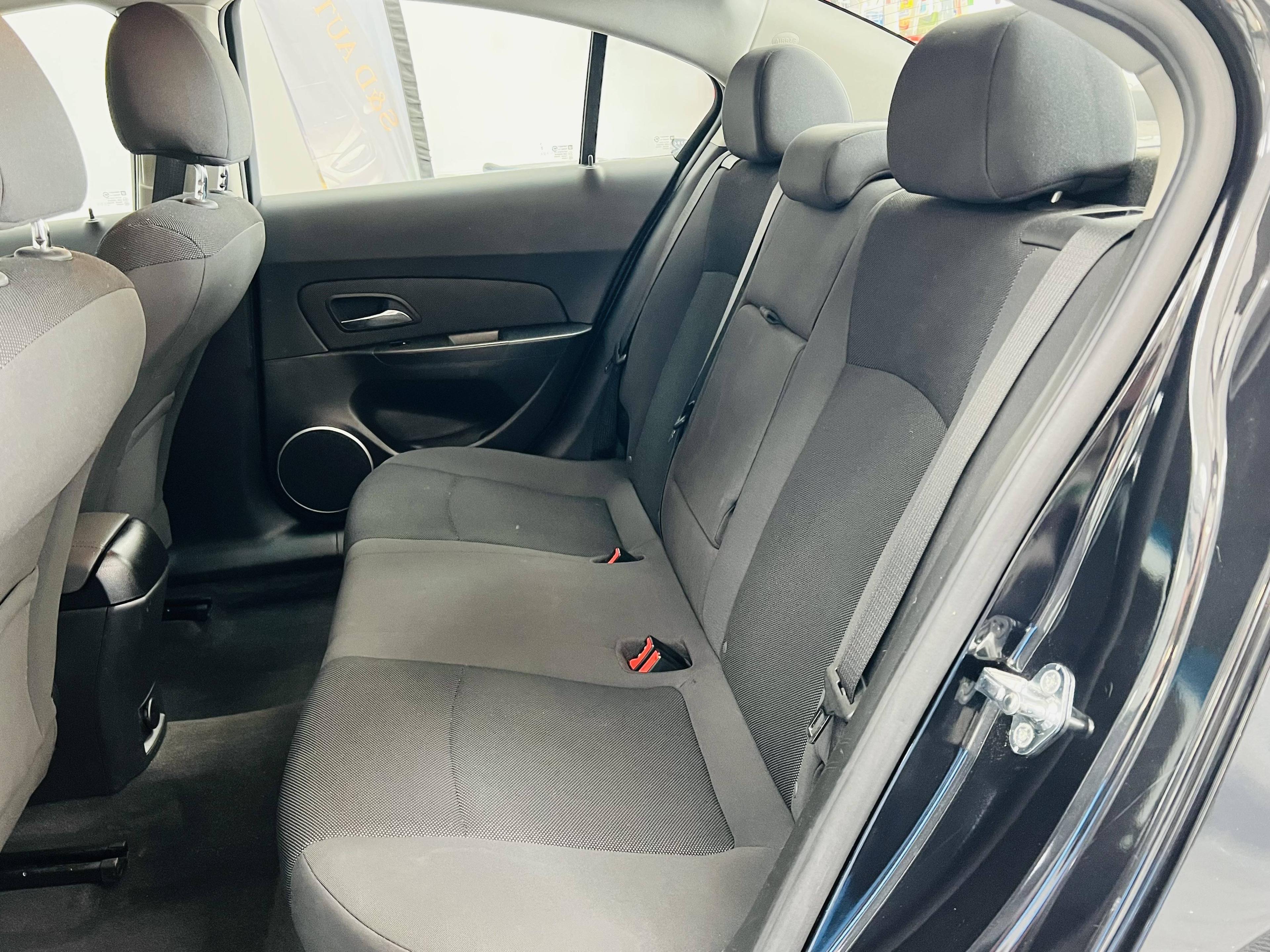 CHEVROLET CRUZE