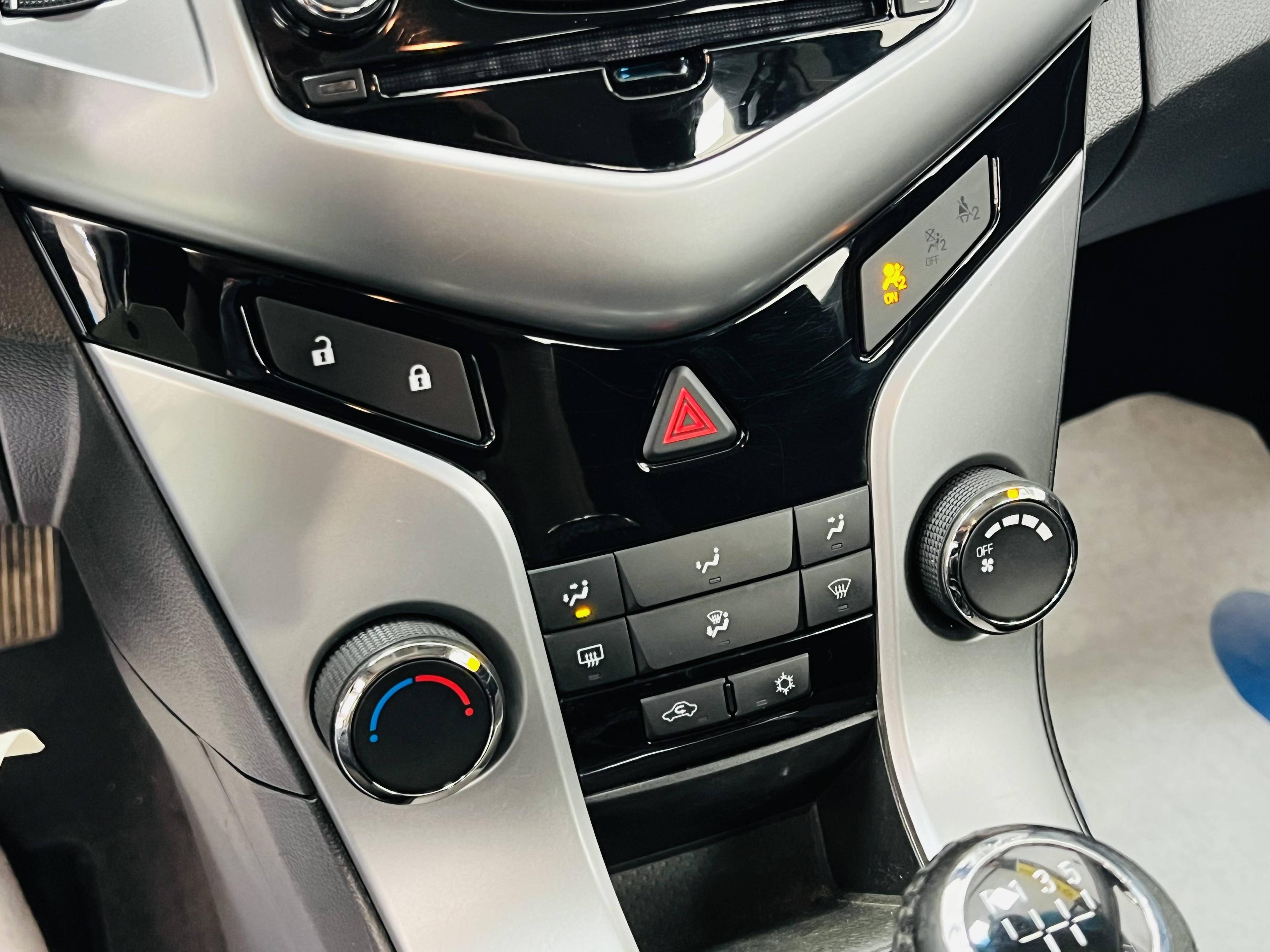 CHEVROLET CRUZE