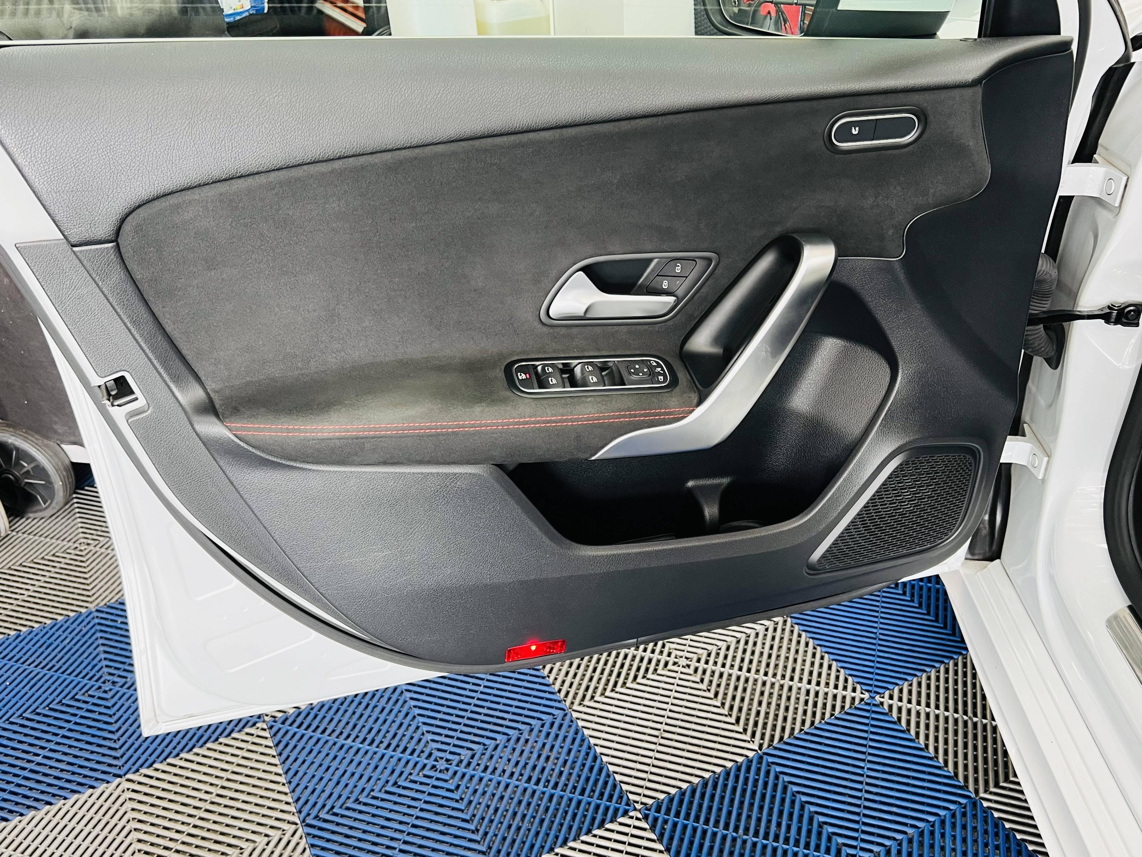 MERCEDES-BENZ CLASSE A