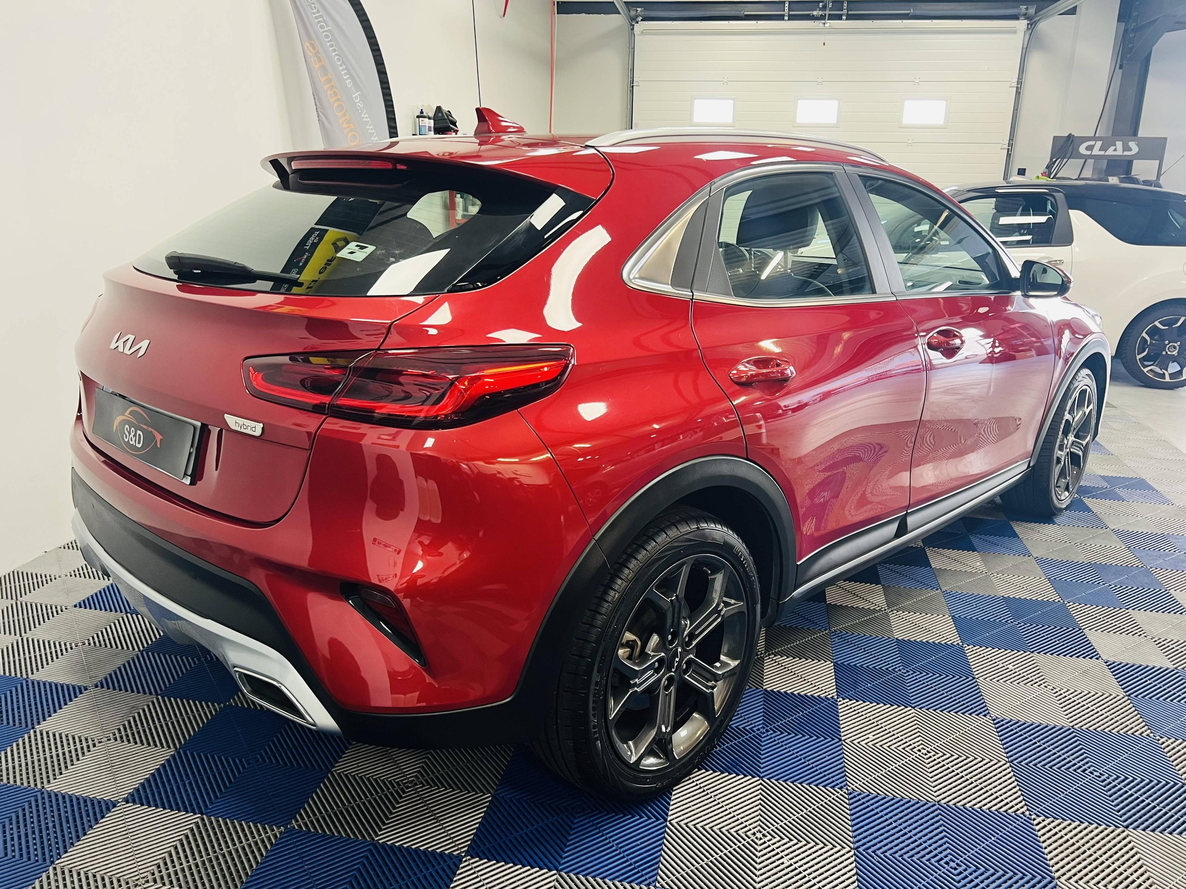 KIA X-CEED