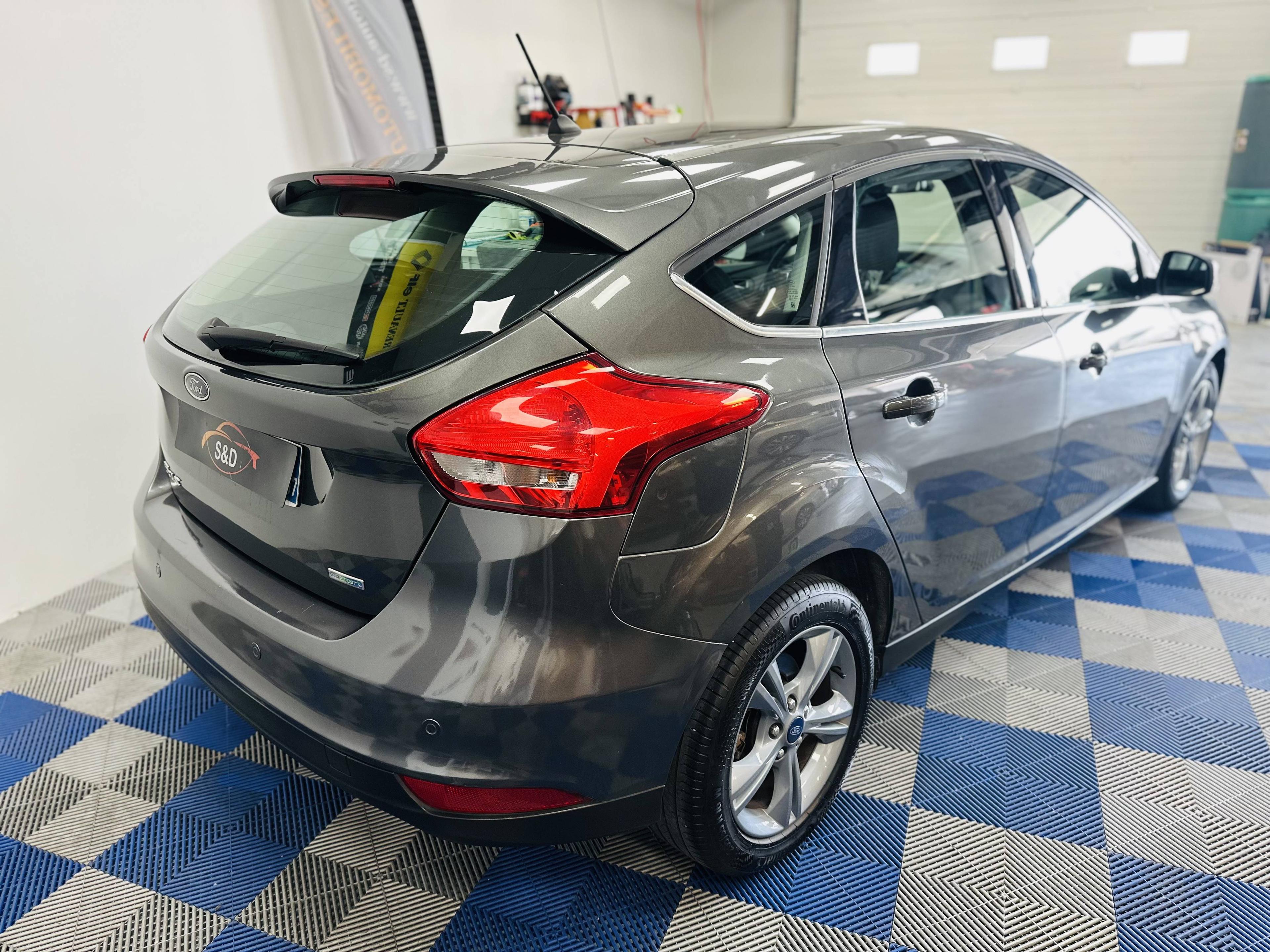 FORD FOCUS