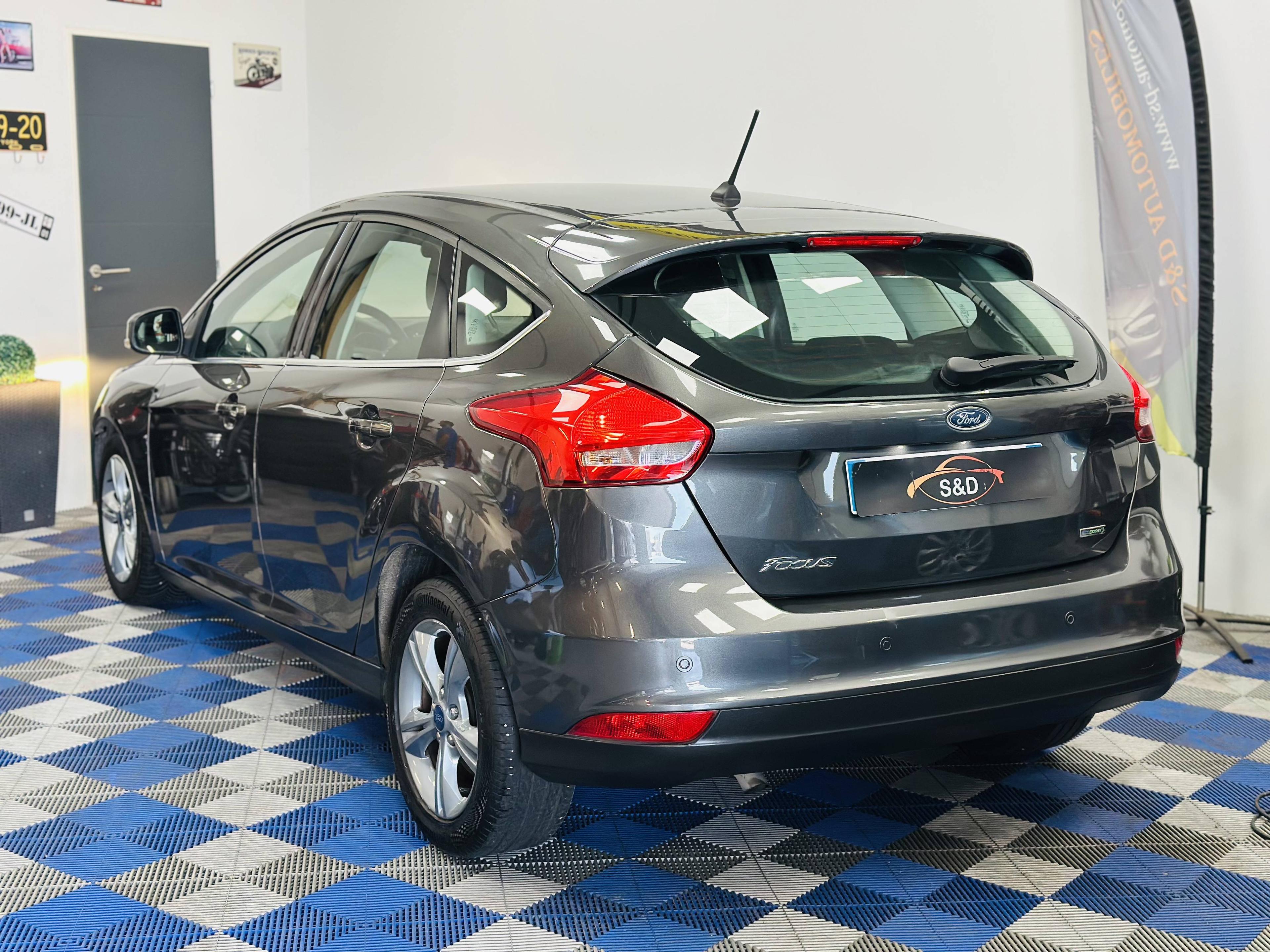 FORD FOCUS