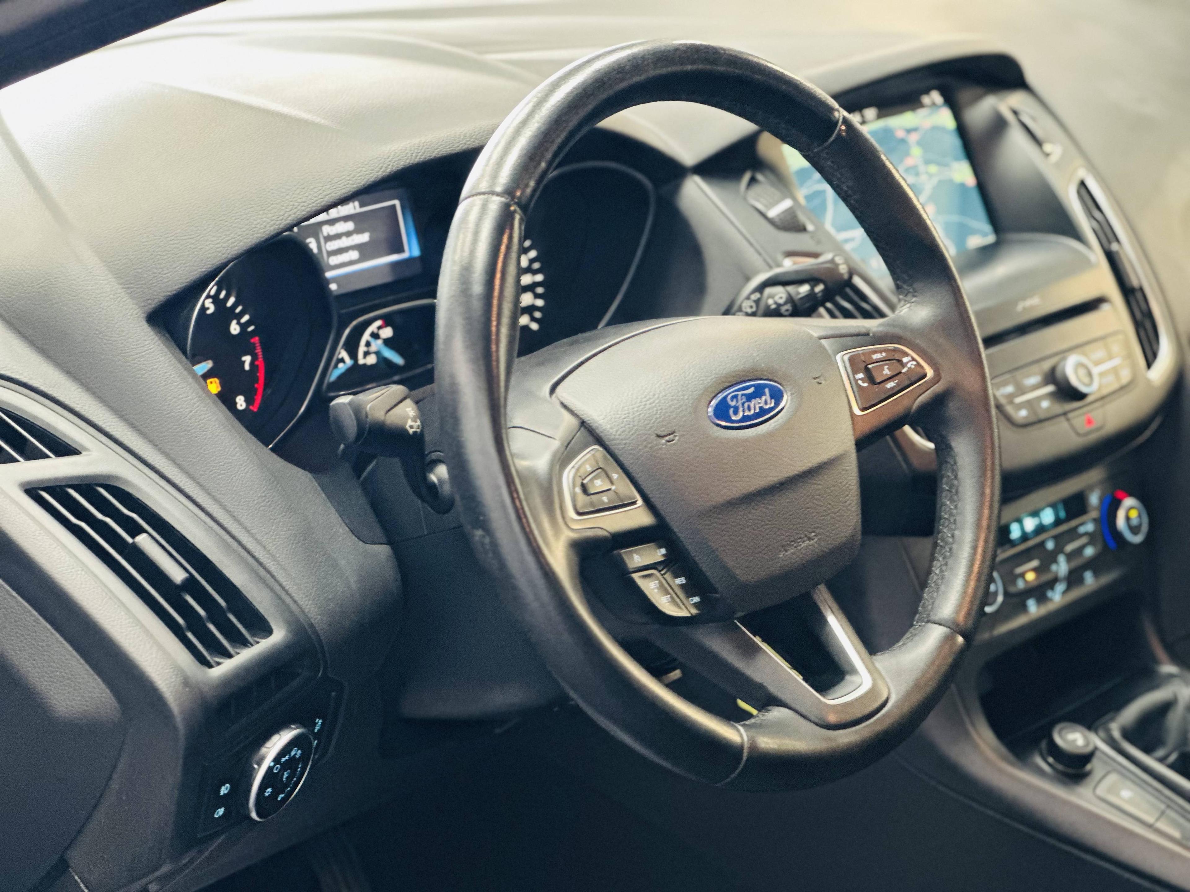 FORD FOCUS