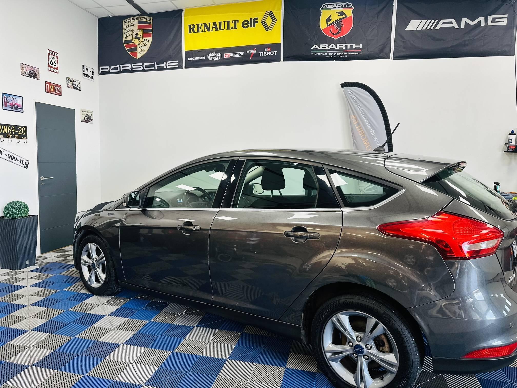 FORD FOCUS