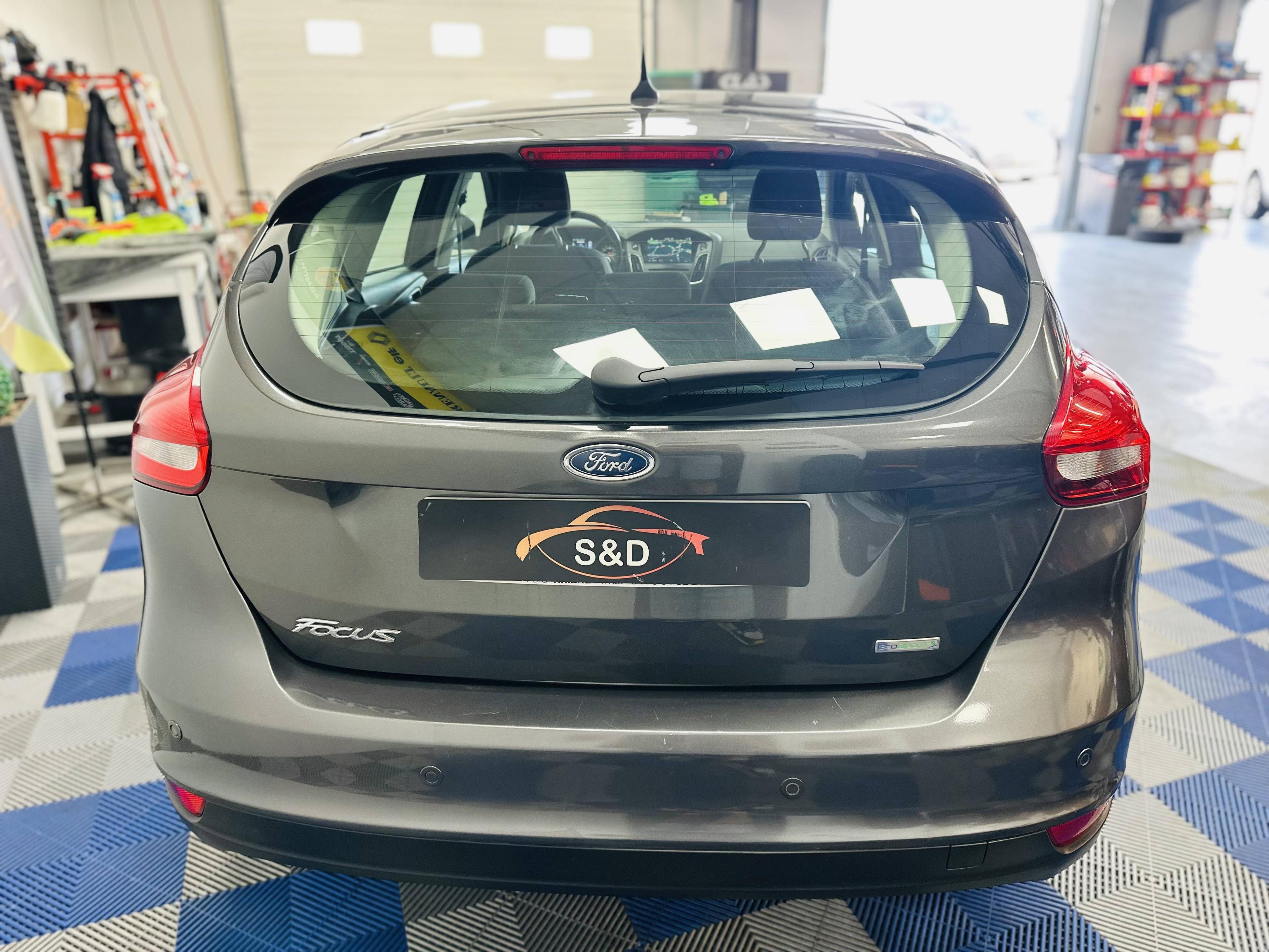FORD FOCUS