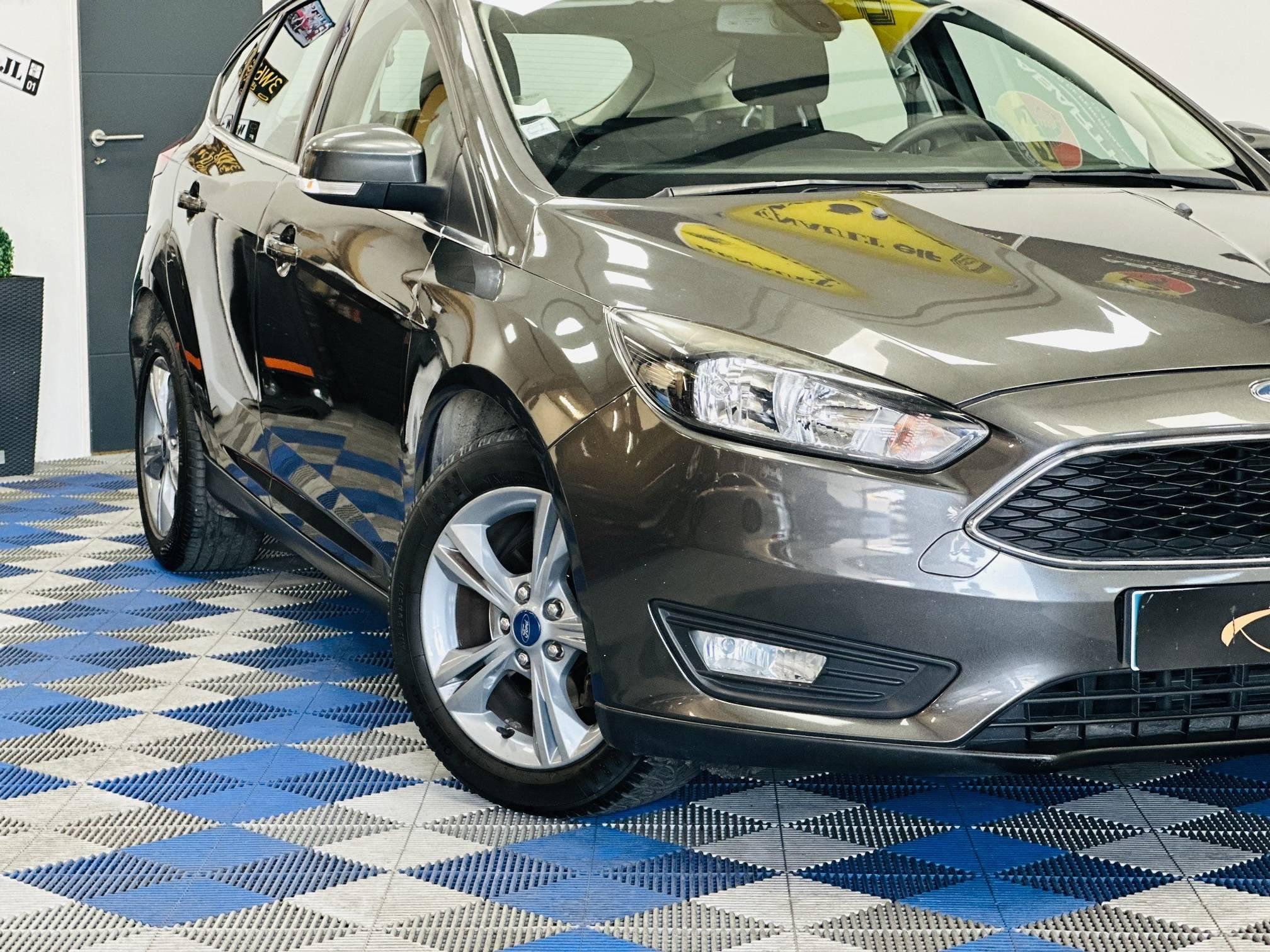 FORD FOCUS