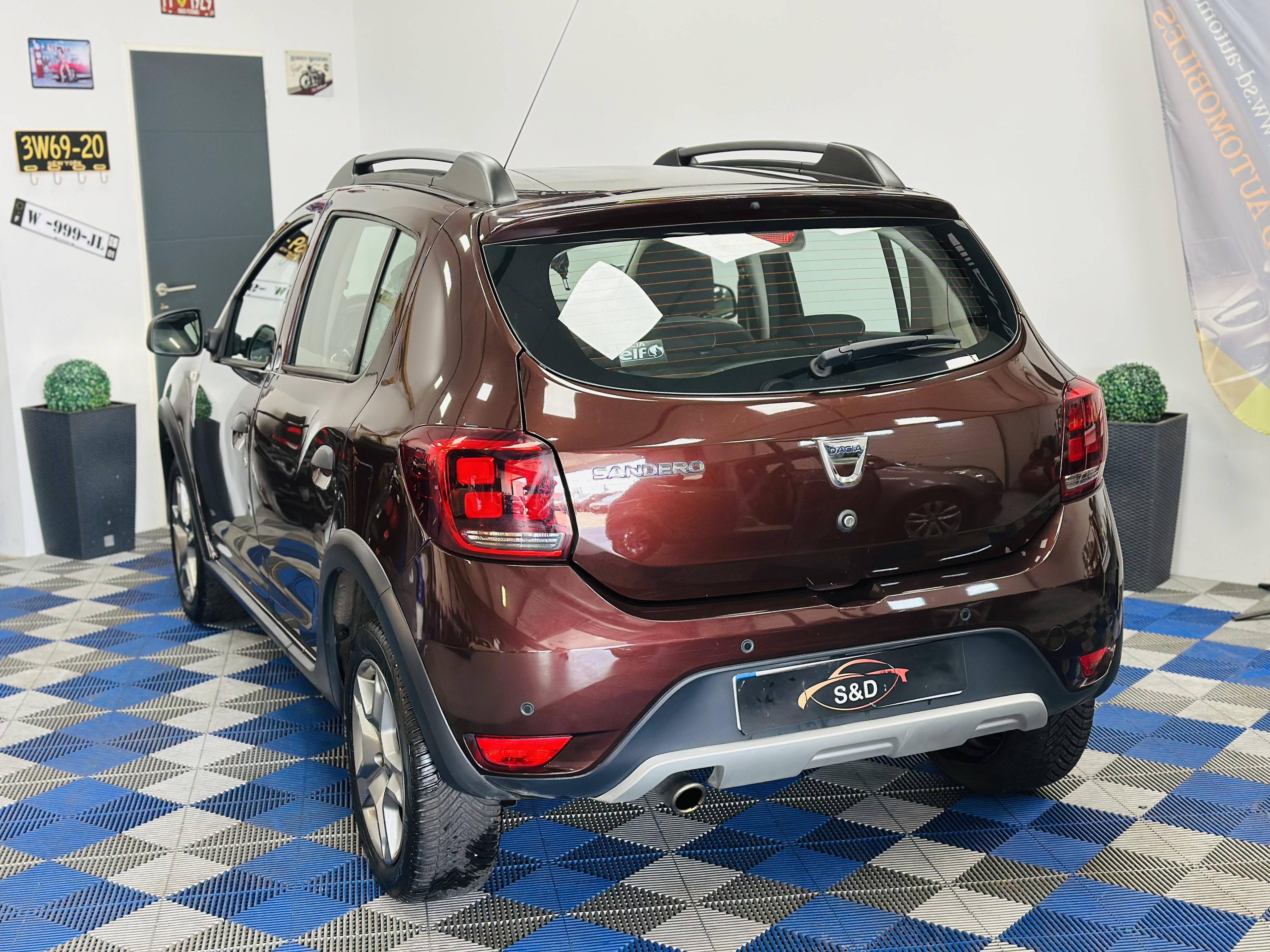 DACIA SANDERO