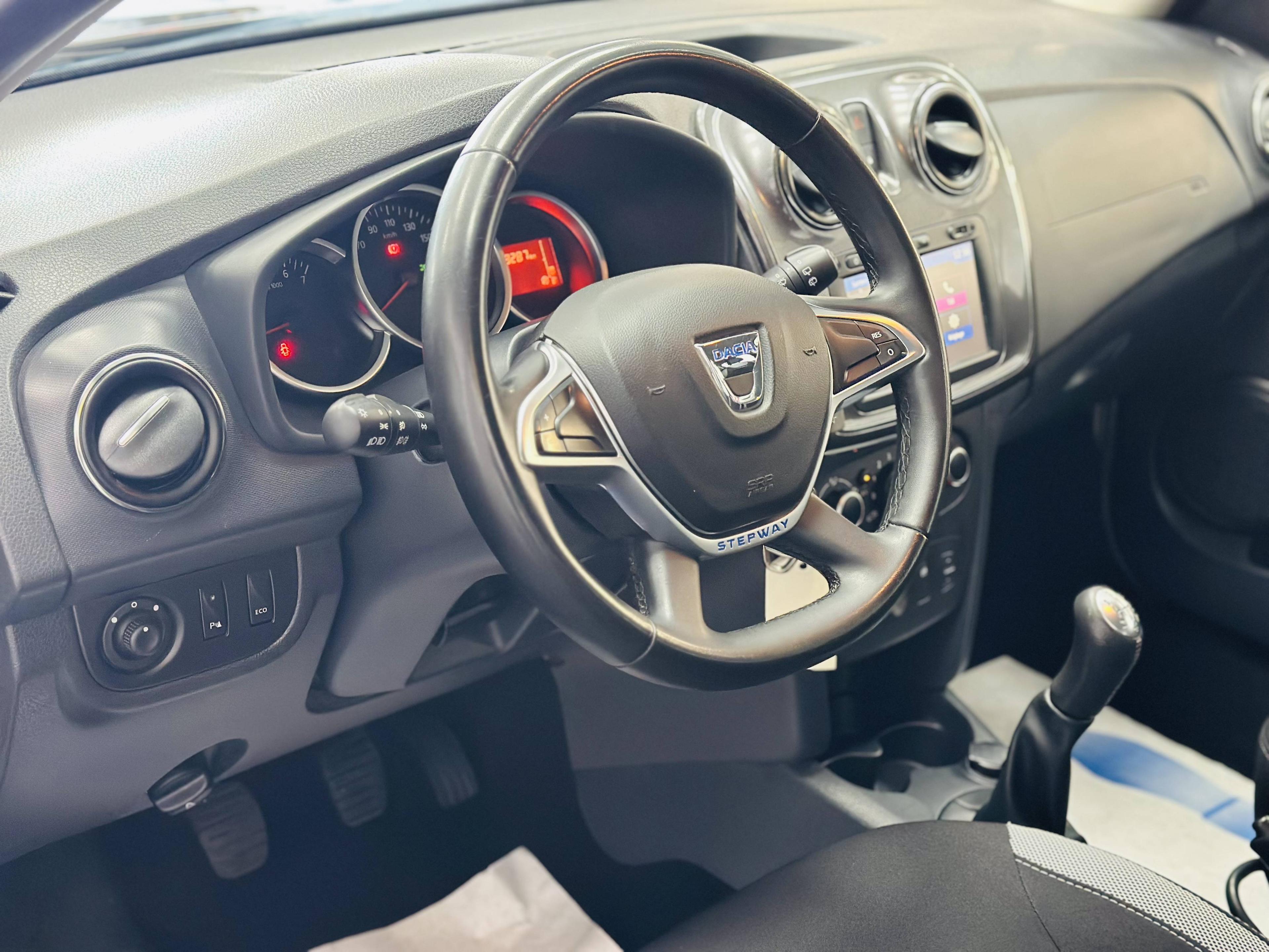 DACIA SANDERO