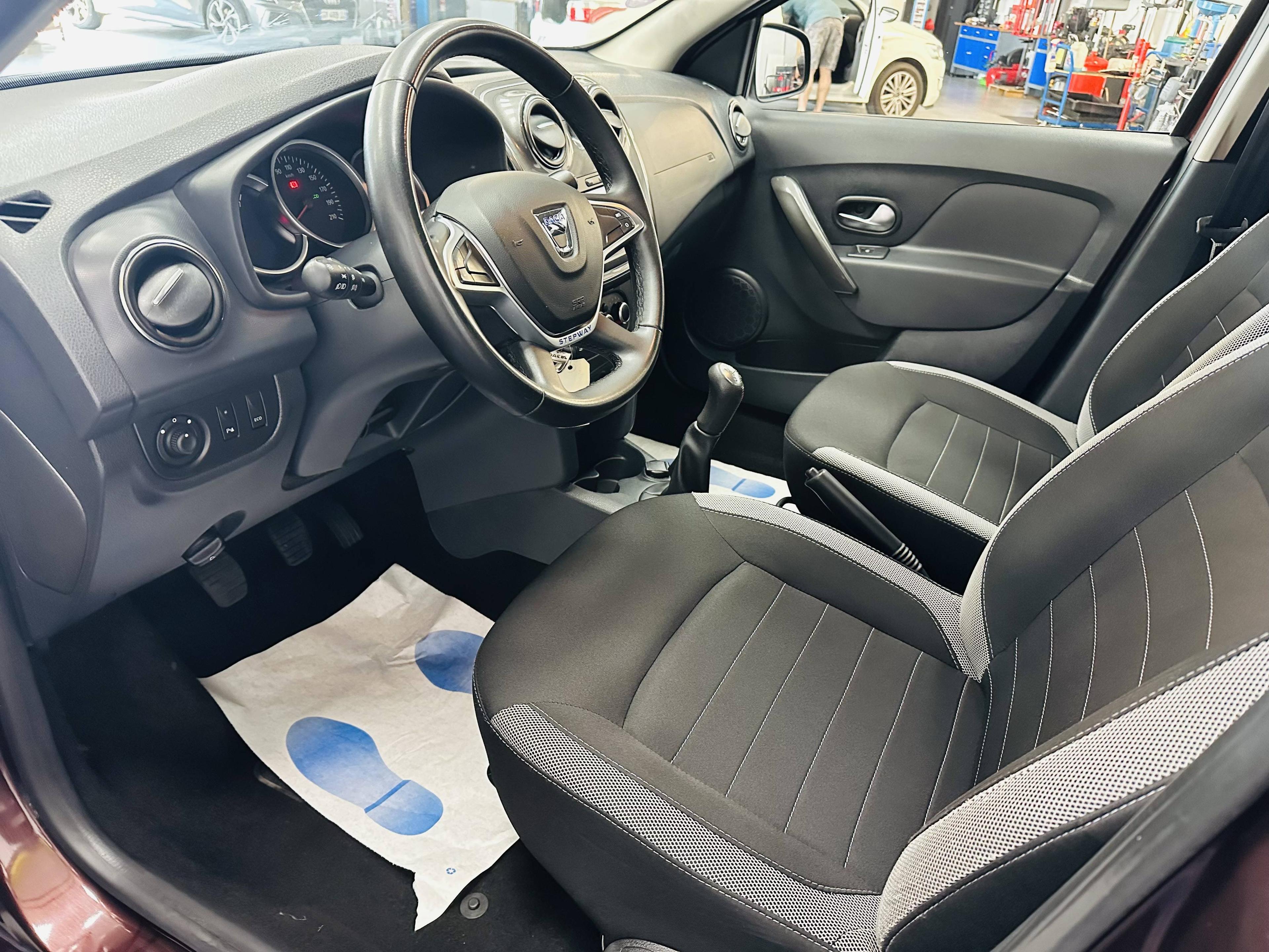 DACIA SANDERO