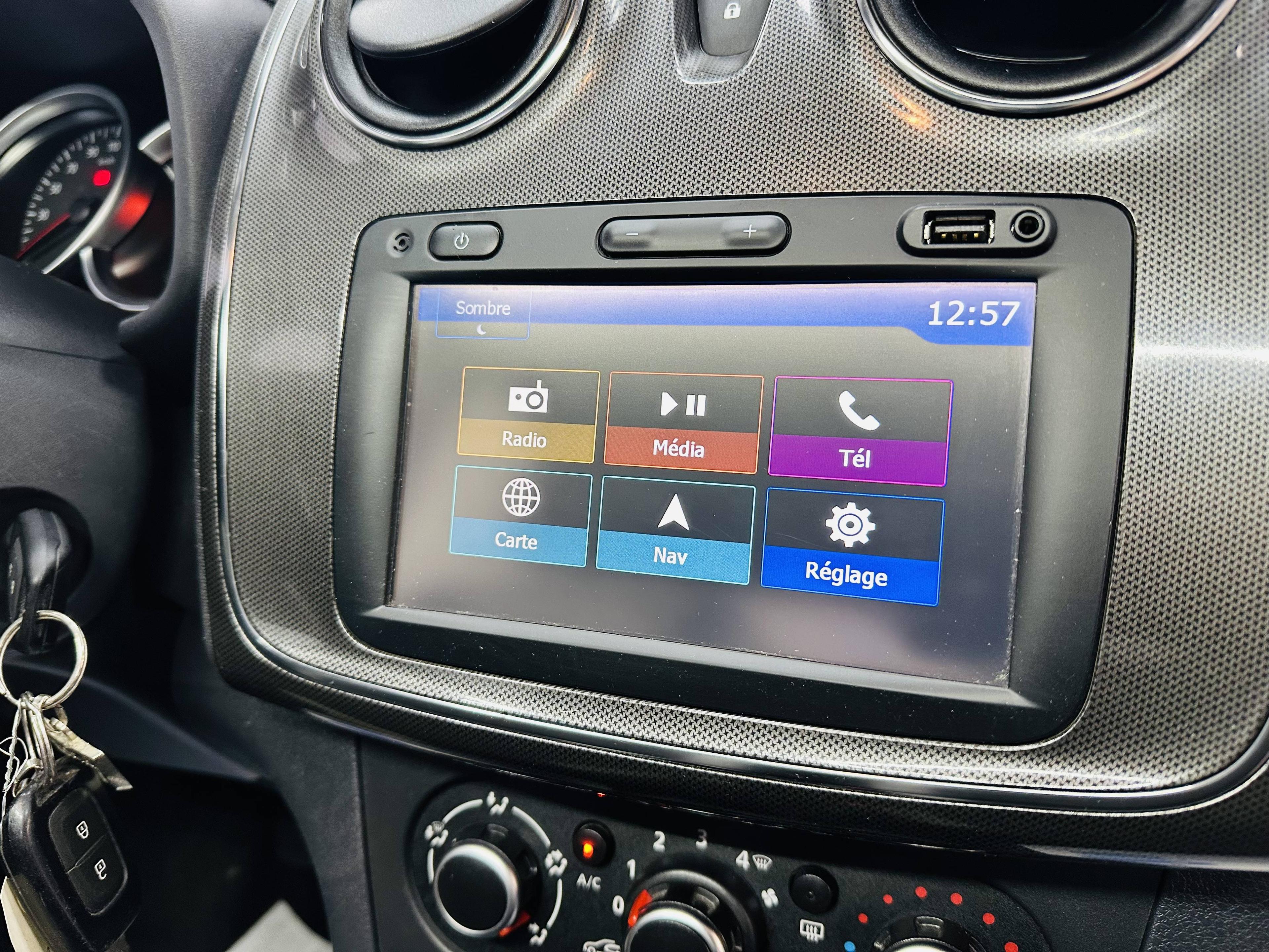 DACIA SANDERO