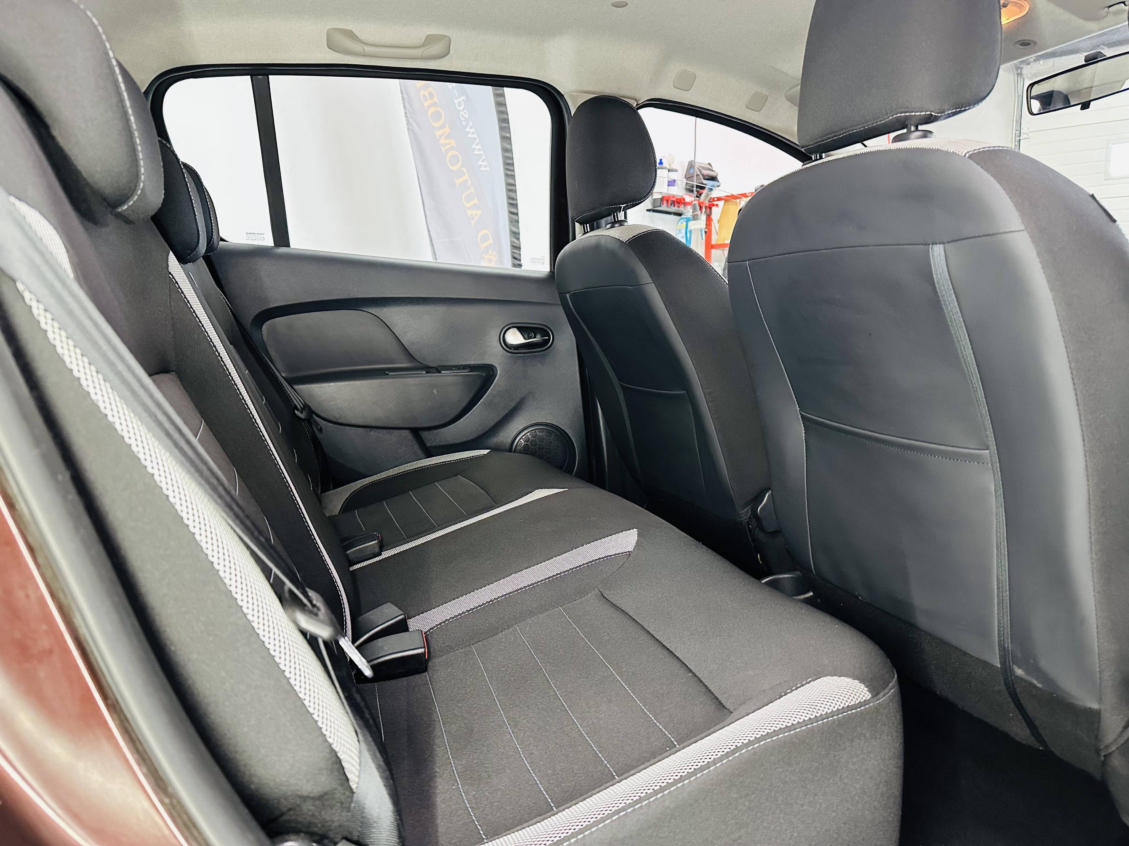 DACIA SANDERO
