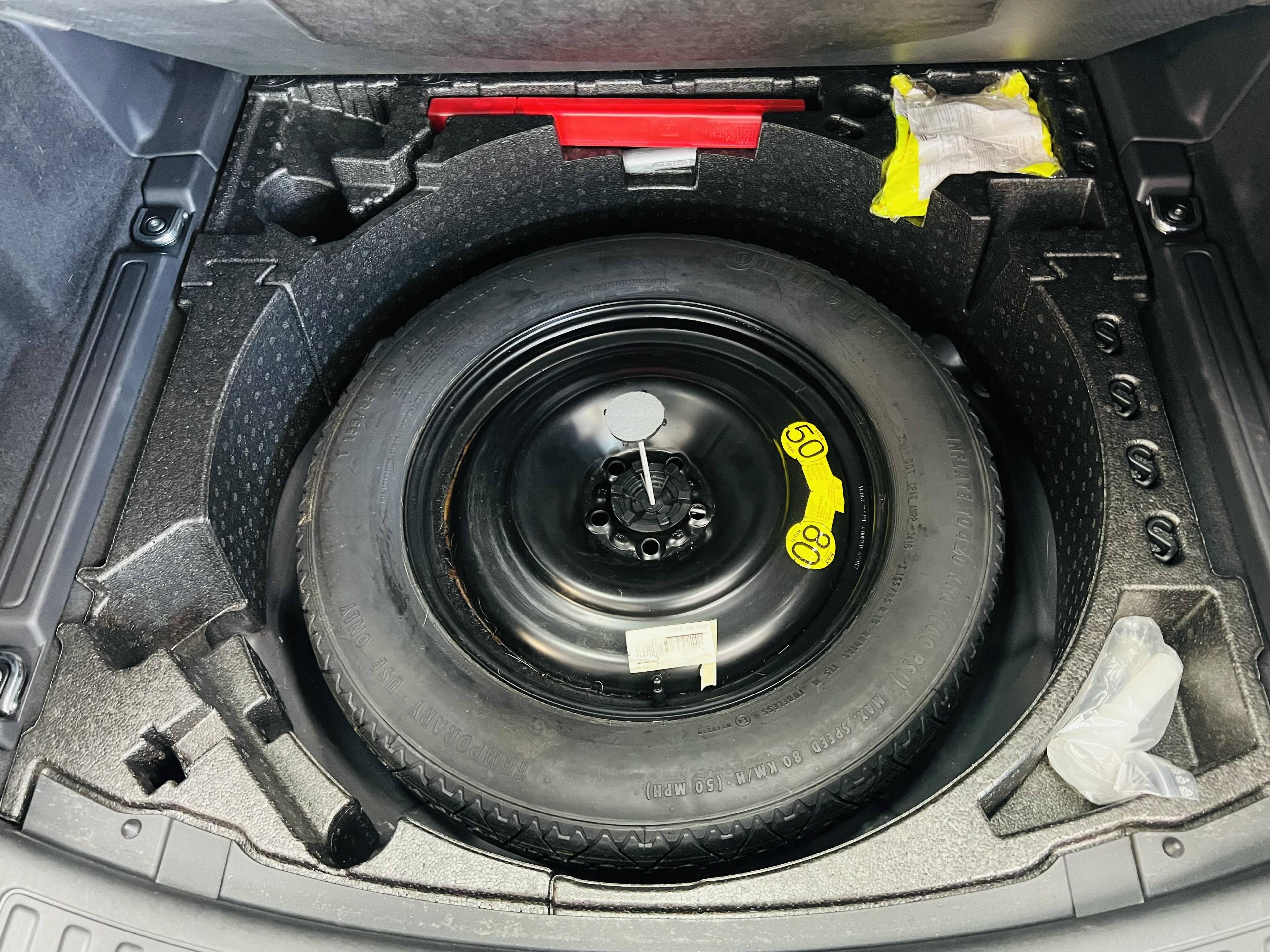 LAND-ROVER DISCOVERY SPORT