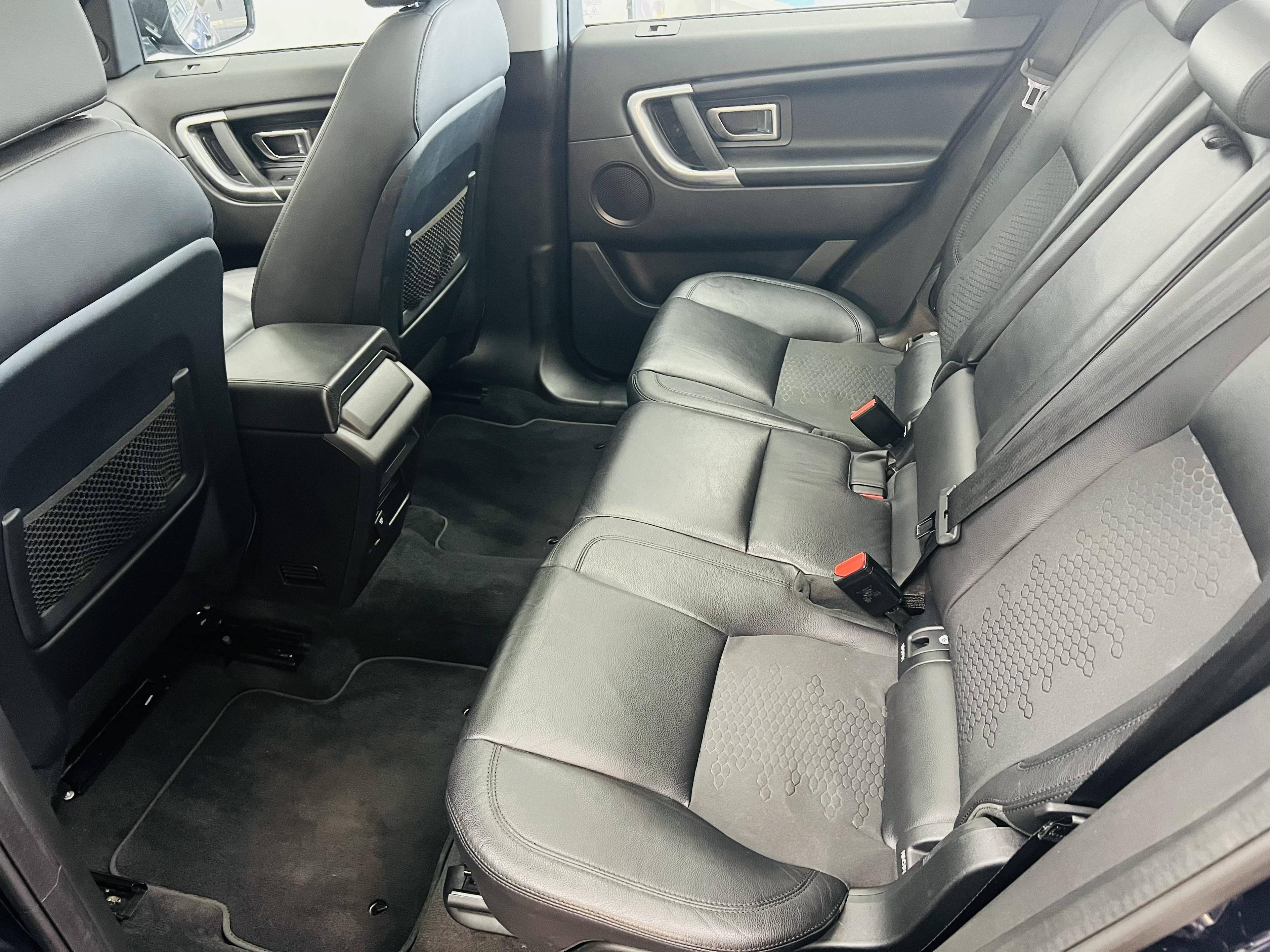LAND-ROVER DISCOVERY SPORT