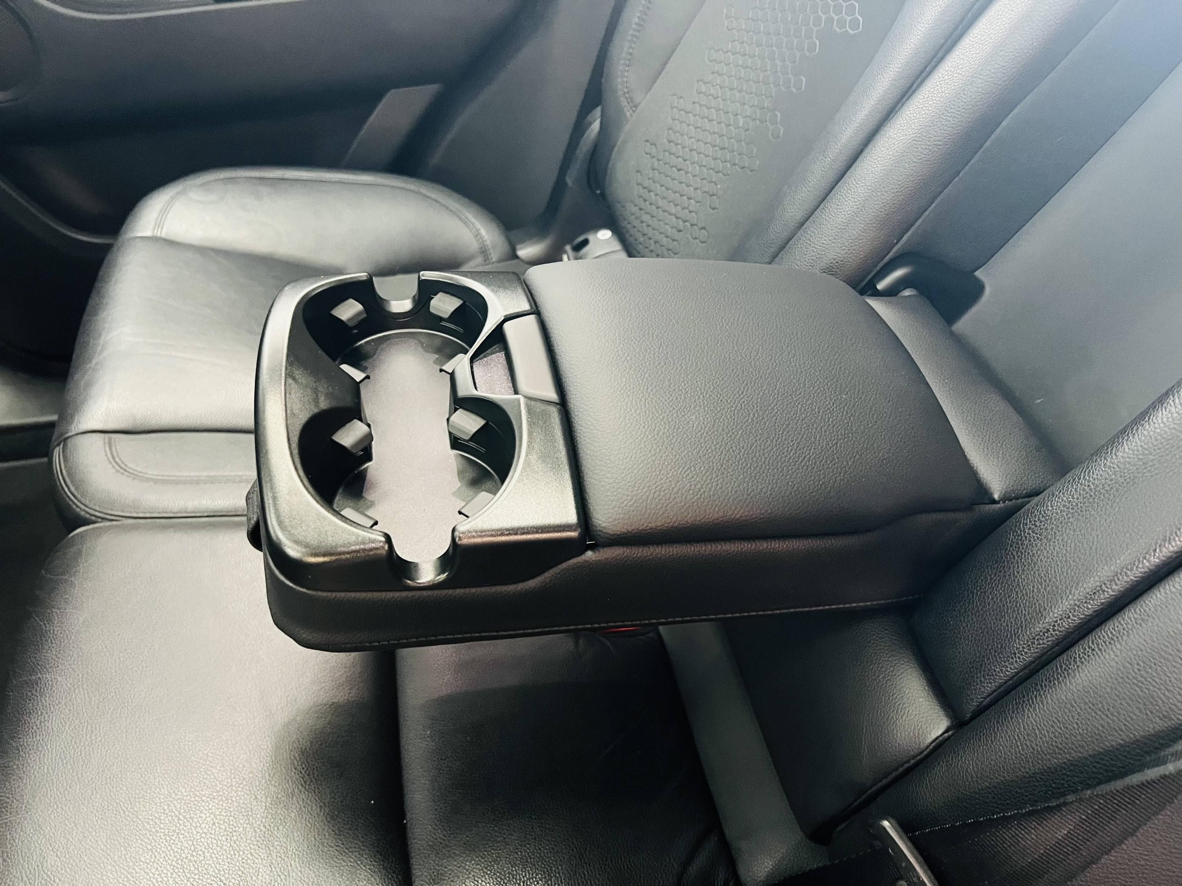 LAND-ROVER DISCOVERY SPORT