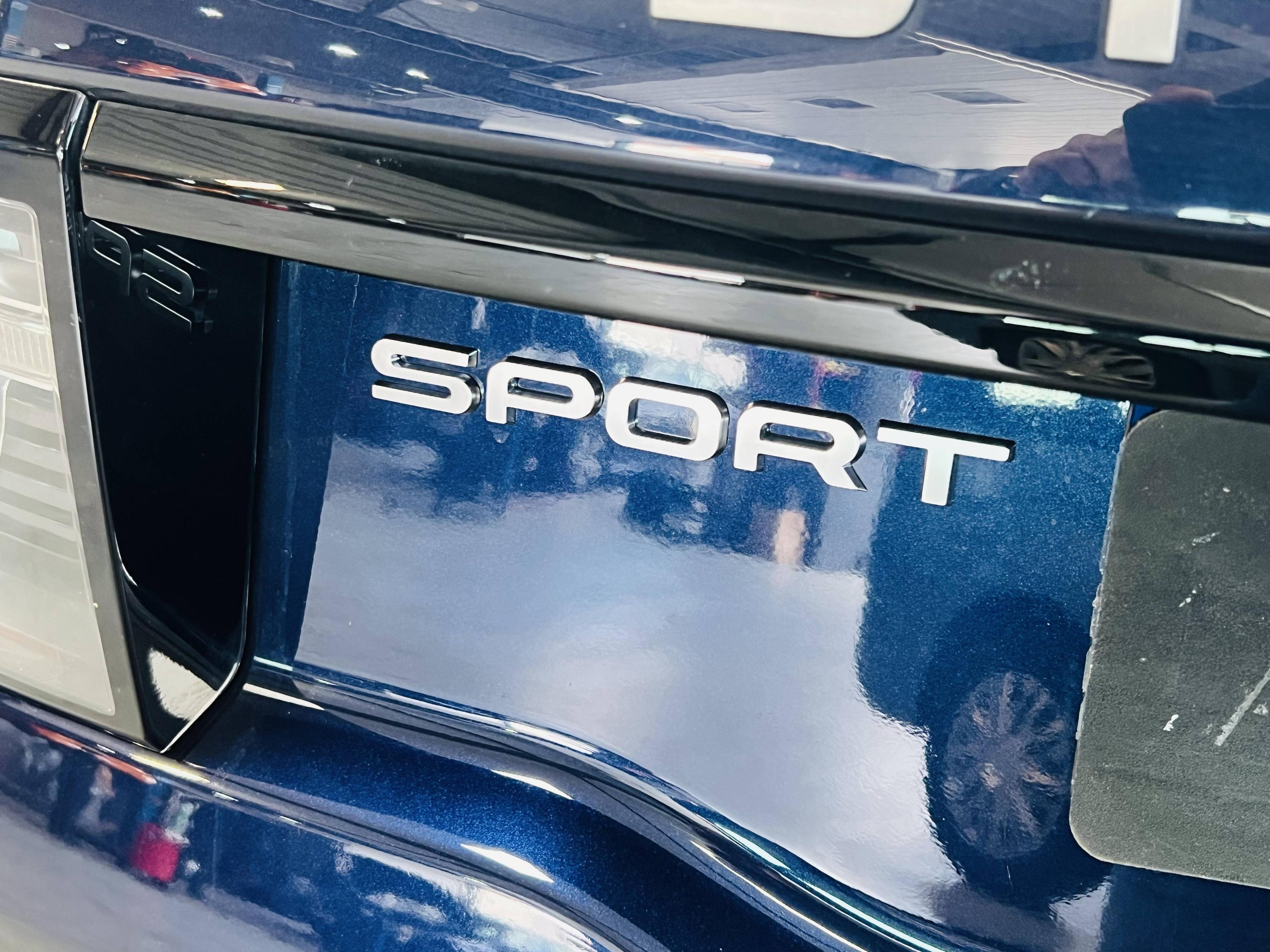LAND-ROVER DISCOVERY SPORT