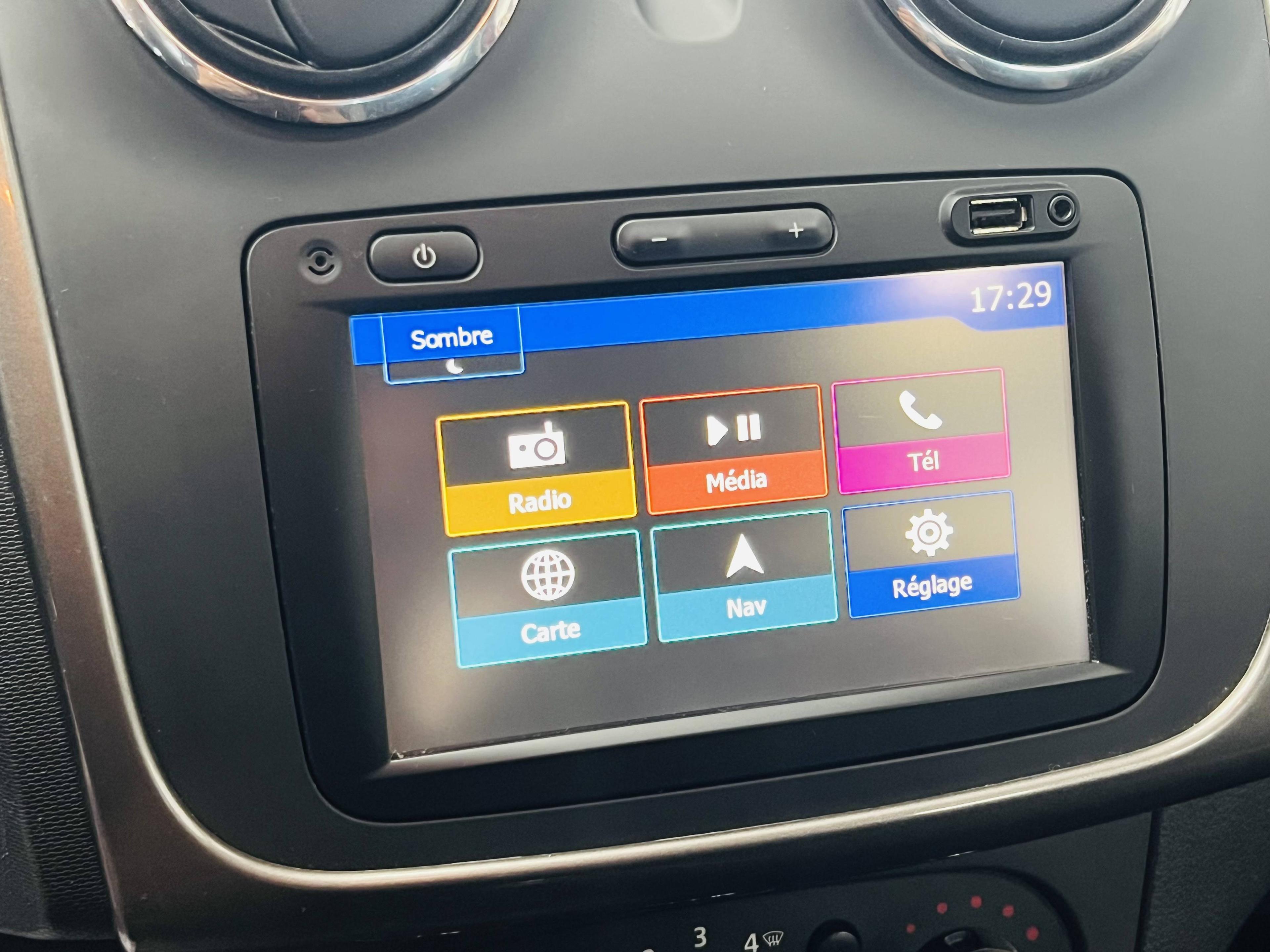 DACIA SANDERO
