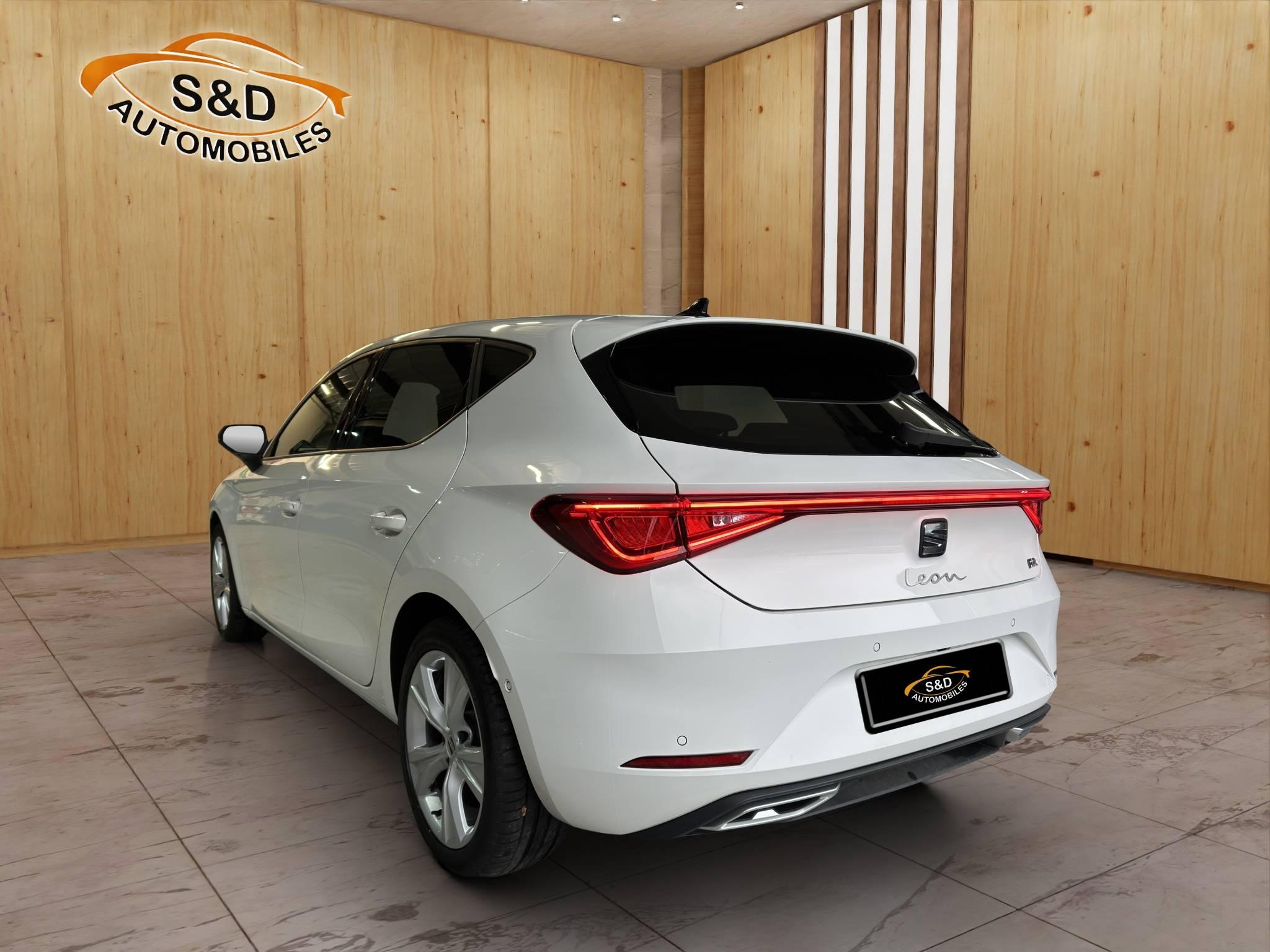 SEAT LEON