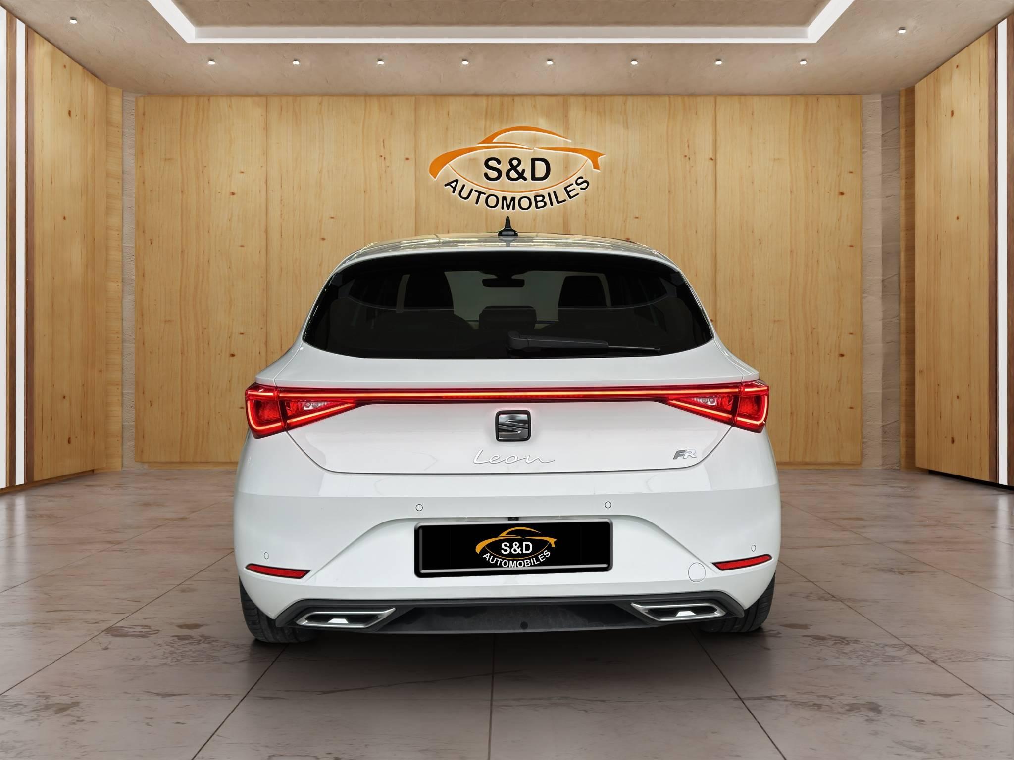 SEAT LEON