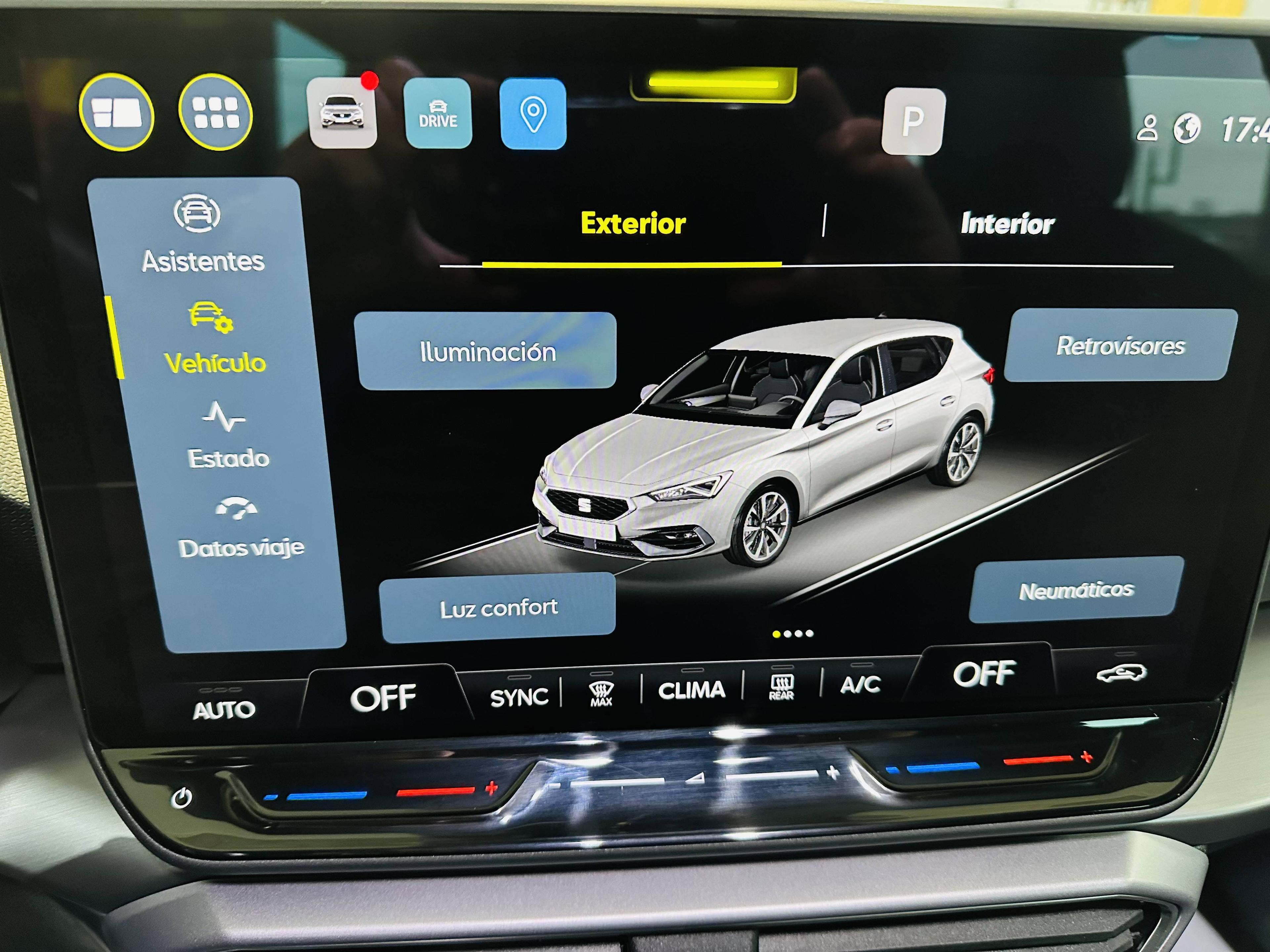 SEAT LEON