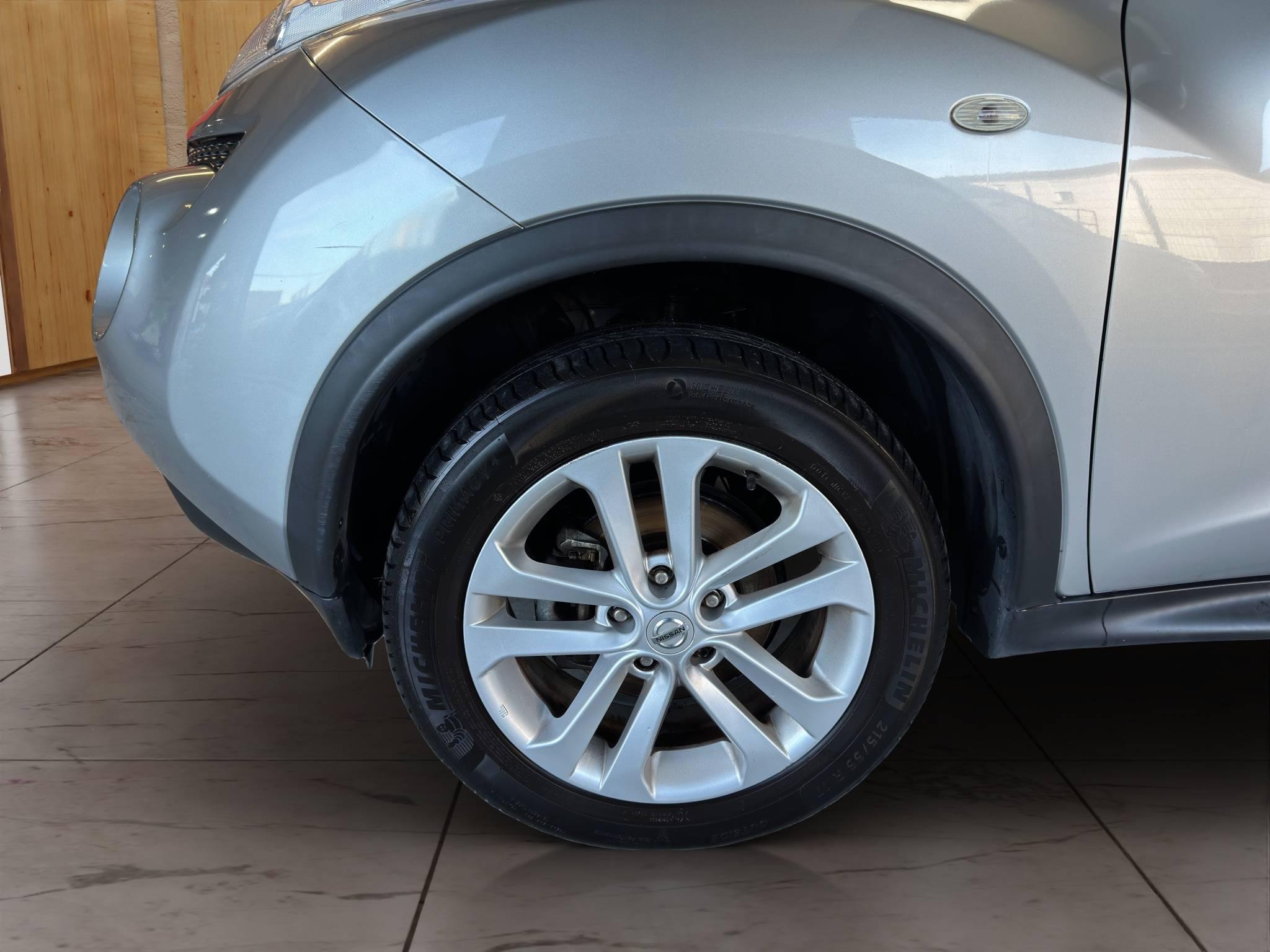 NISSAN JUKE