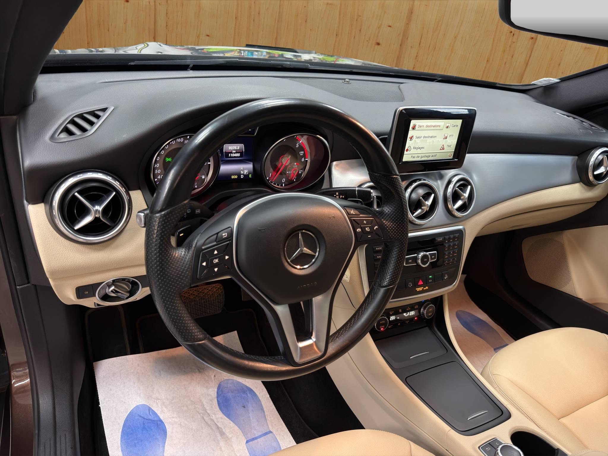 MERCEDES-BENZ CLASSE GLA