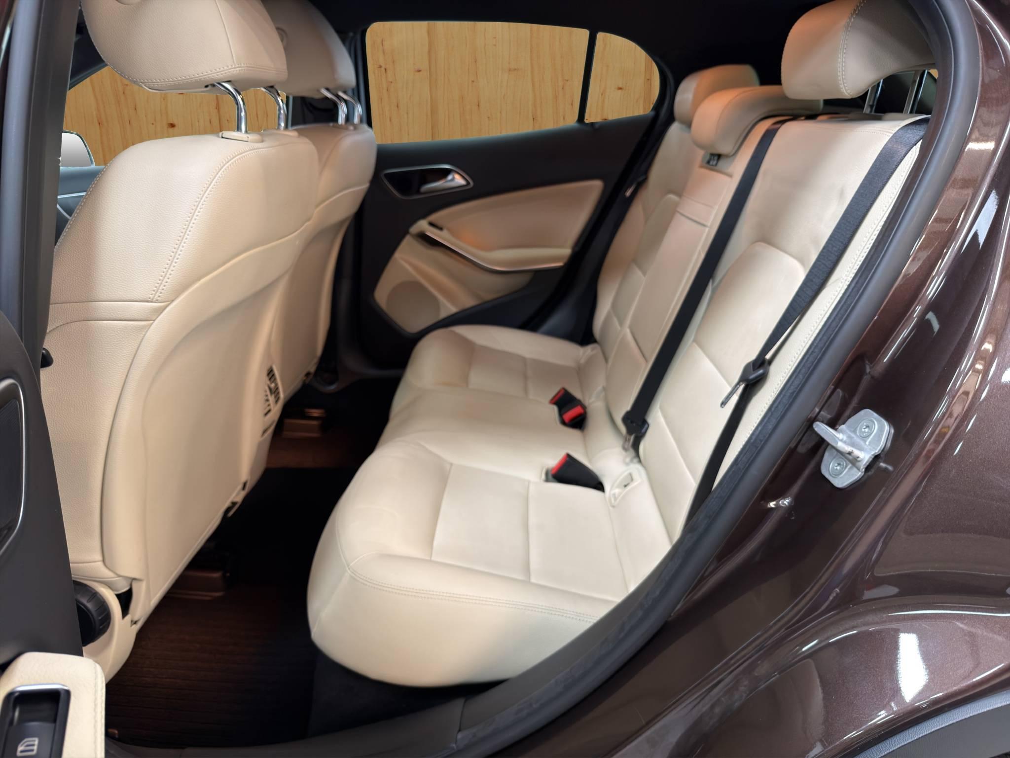 MERCEDES-BENZ CLASSE GLA