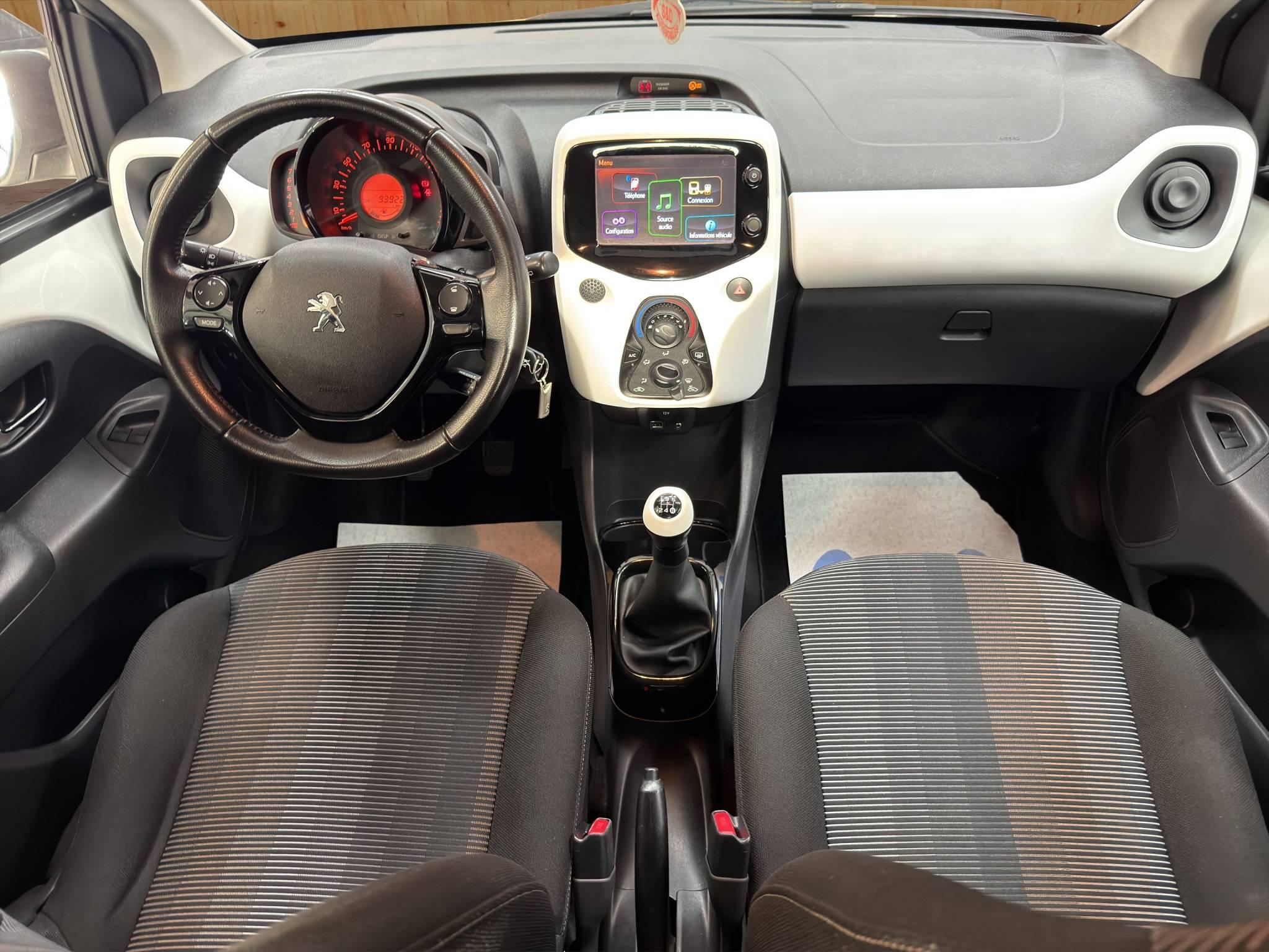 PEUGEOT 108