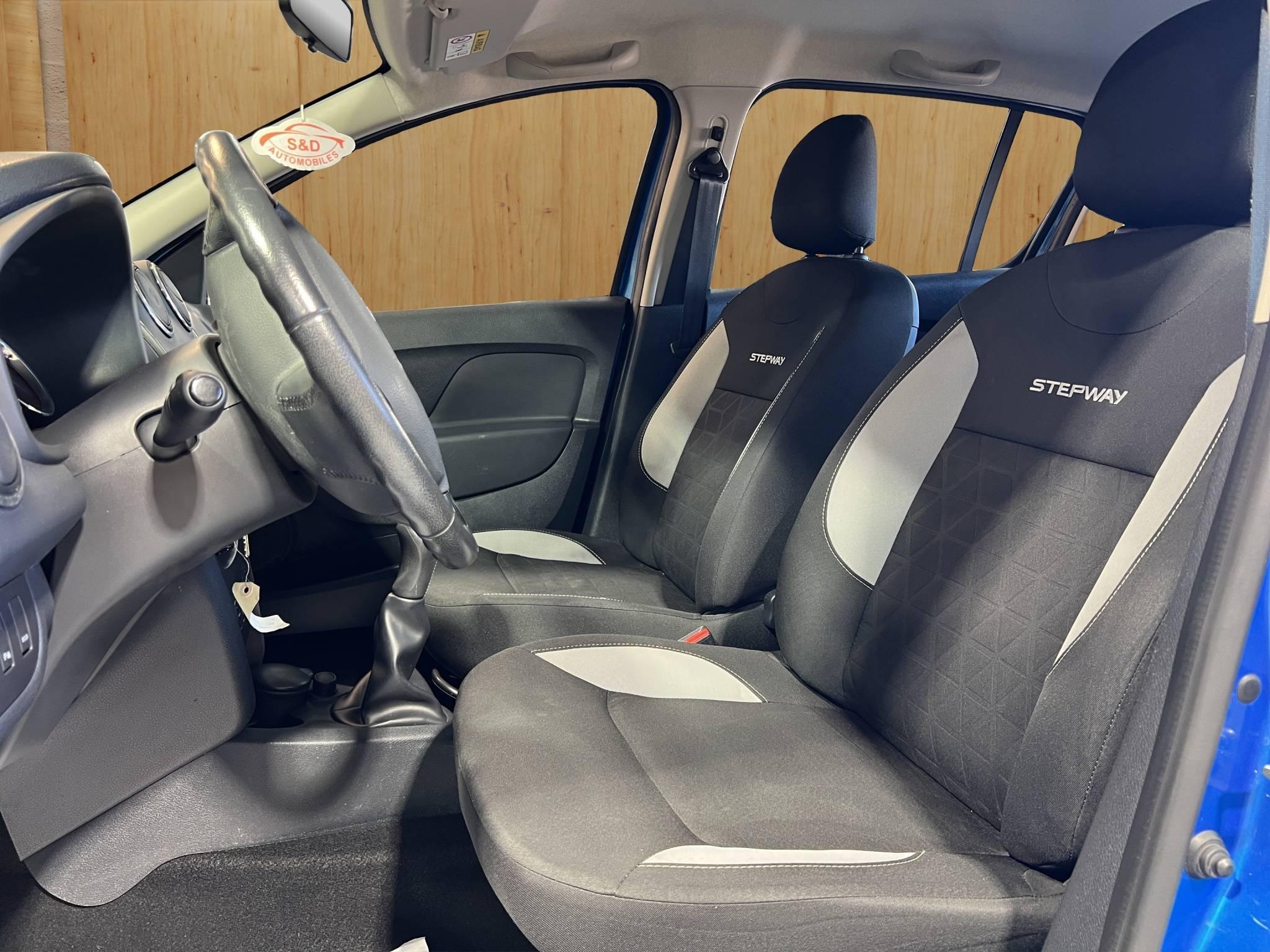 DACIA SANDERO