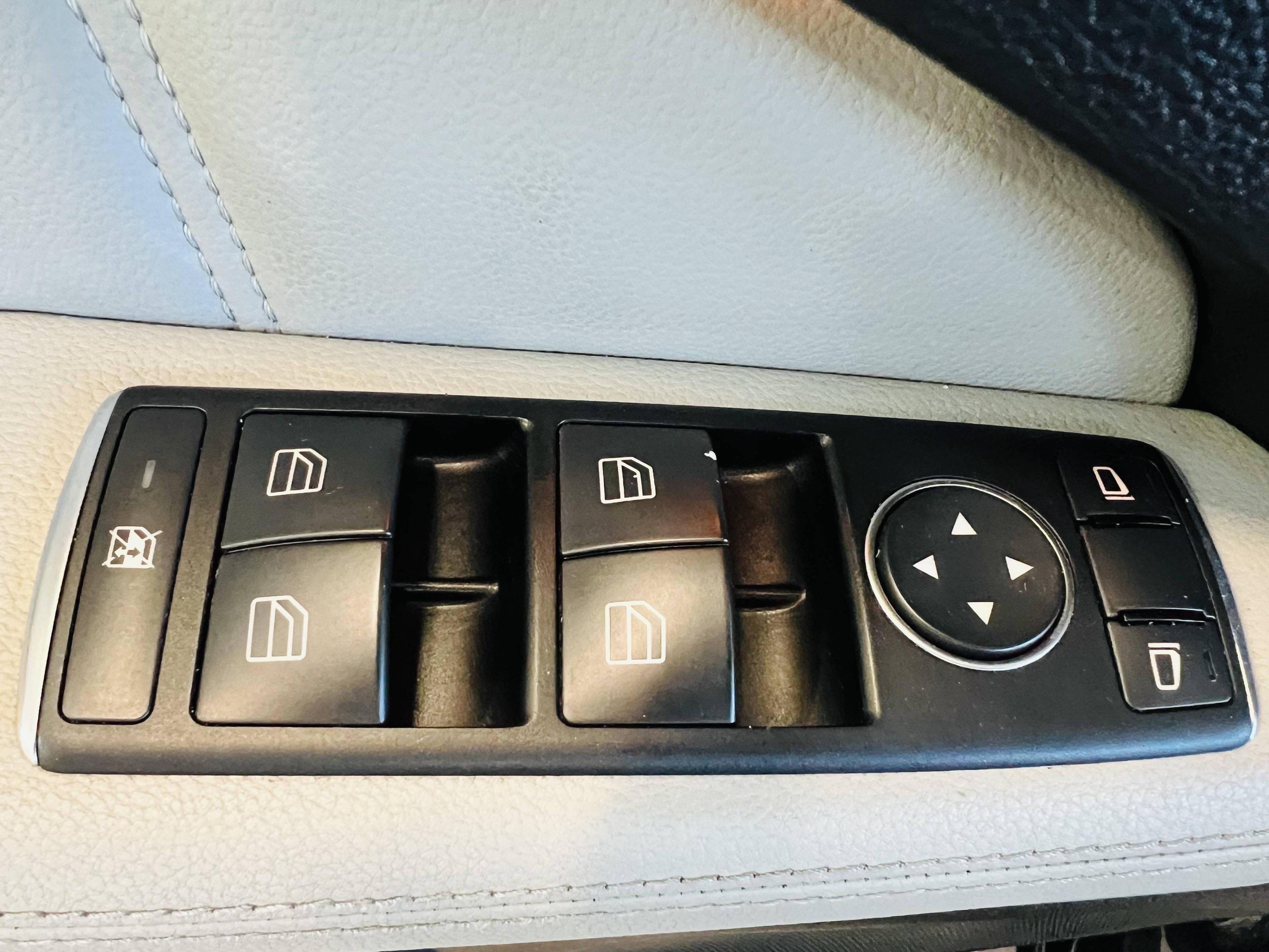 MERCEDES-BENZ CLASSE E