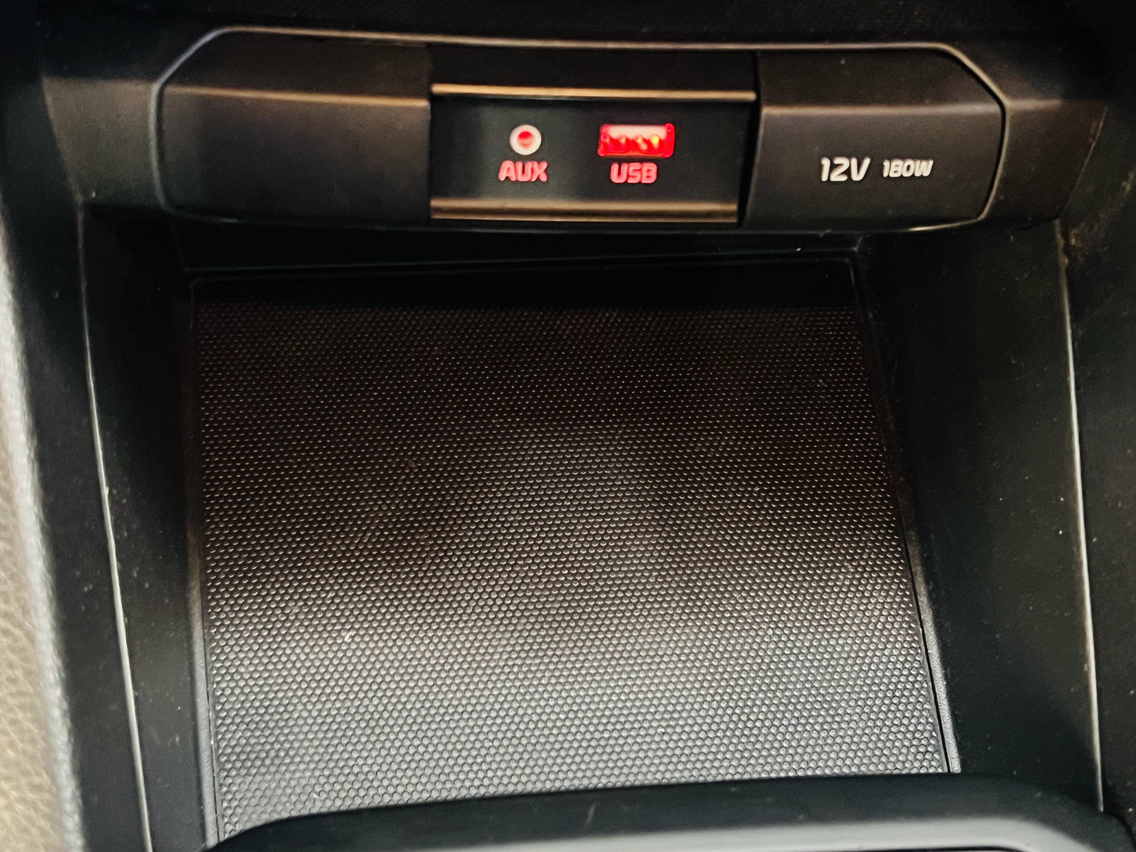 KIA STONIC