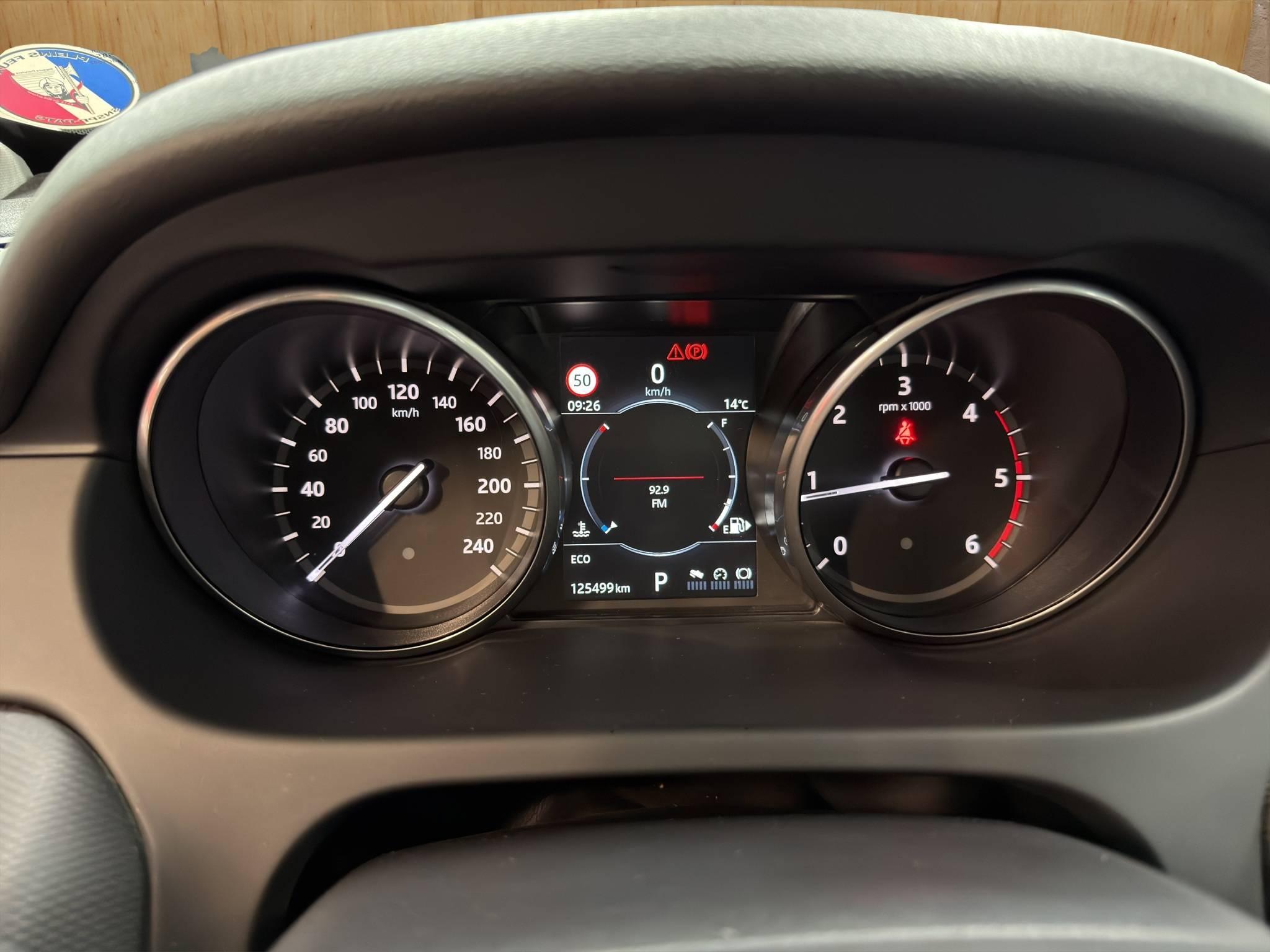 LAND-ROVER DISCOVERY SPORT