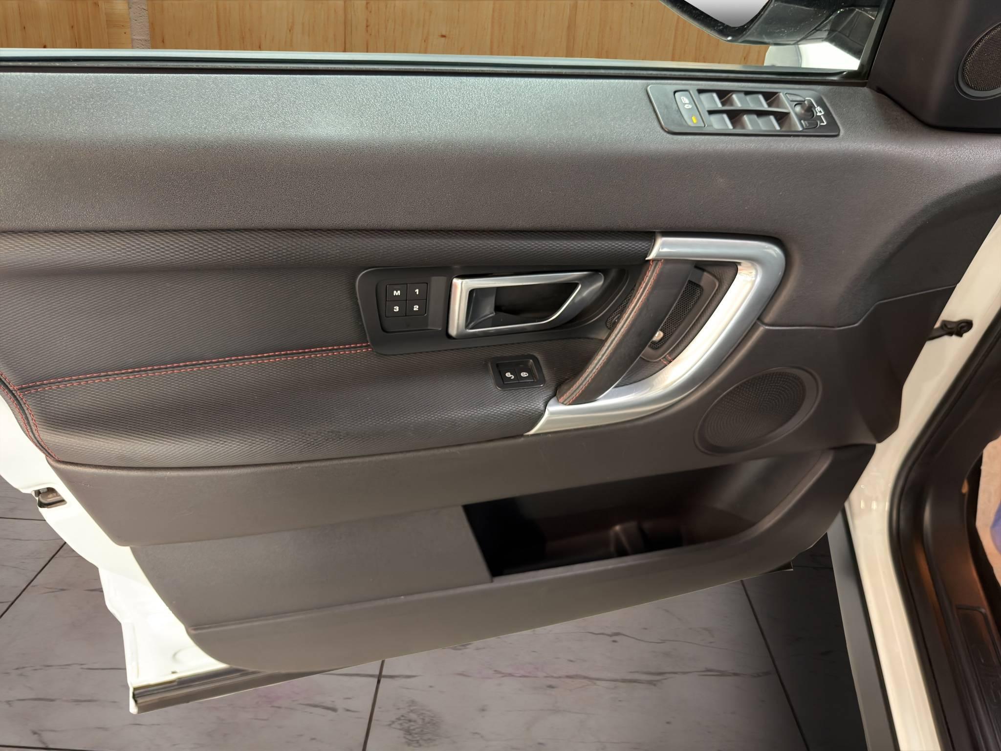 LAND-ROVER DISCOVERY SPORT