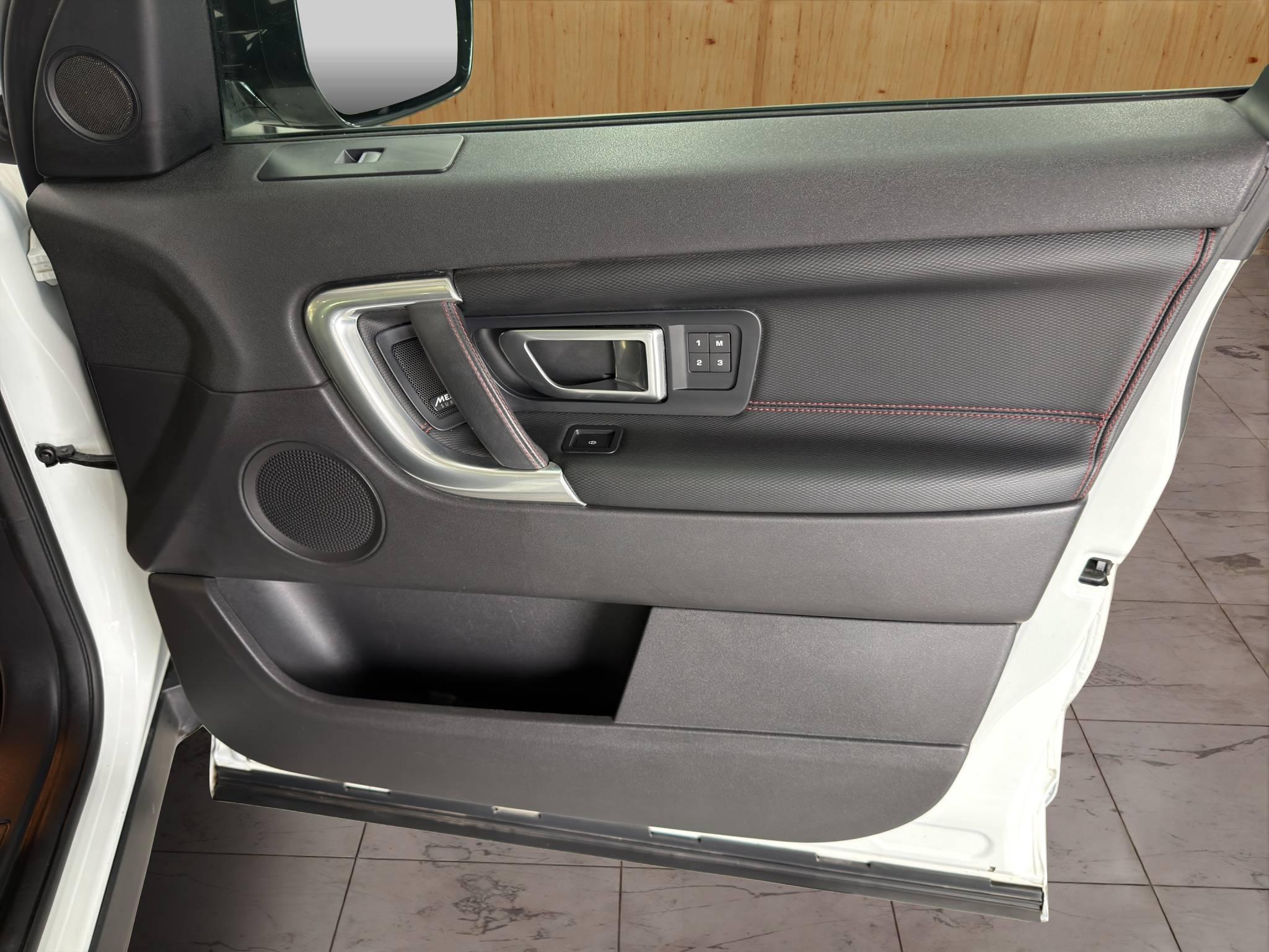 LAND-ROVER DISCOVERY SPORT
