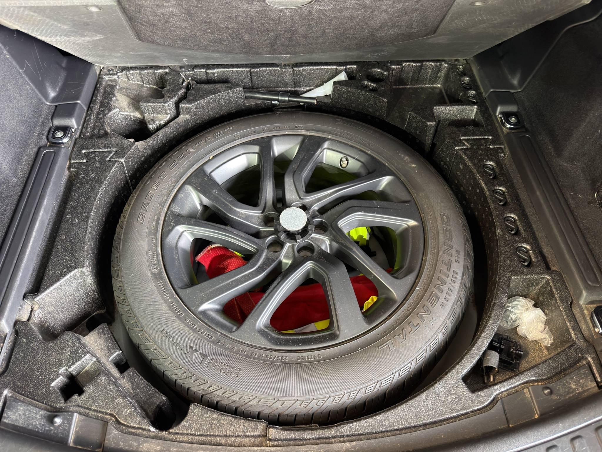 LAND-ROVER DISCOVERY SPORT