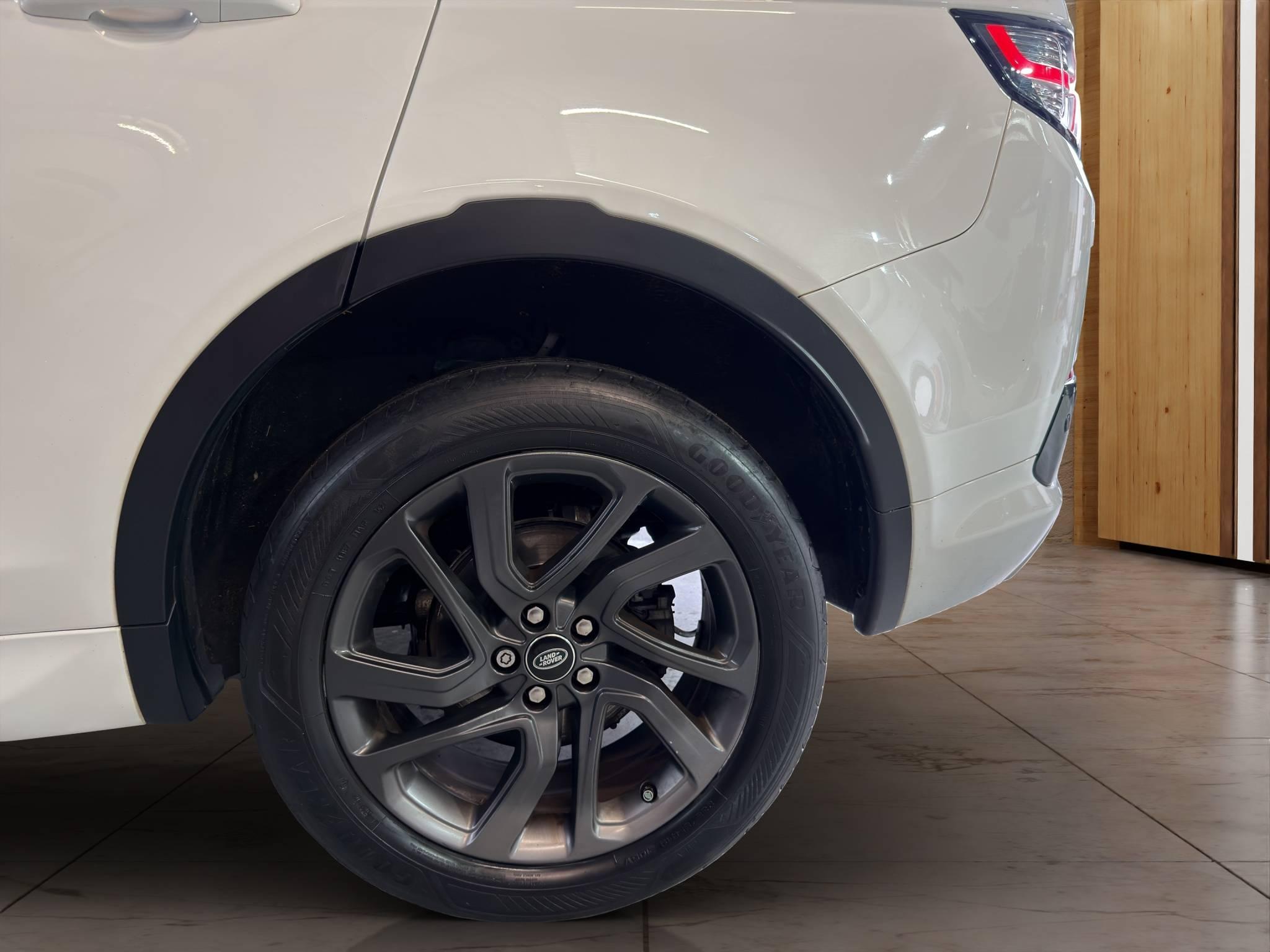 LAND-ROVER DISCOVERY SPORT
